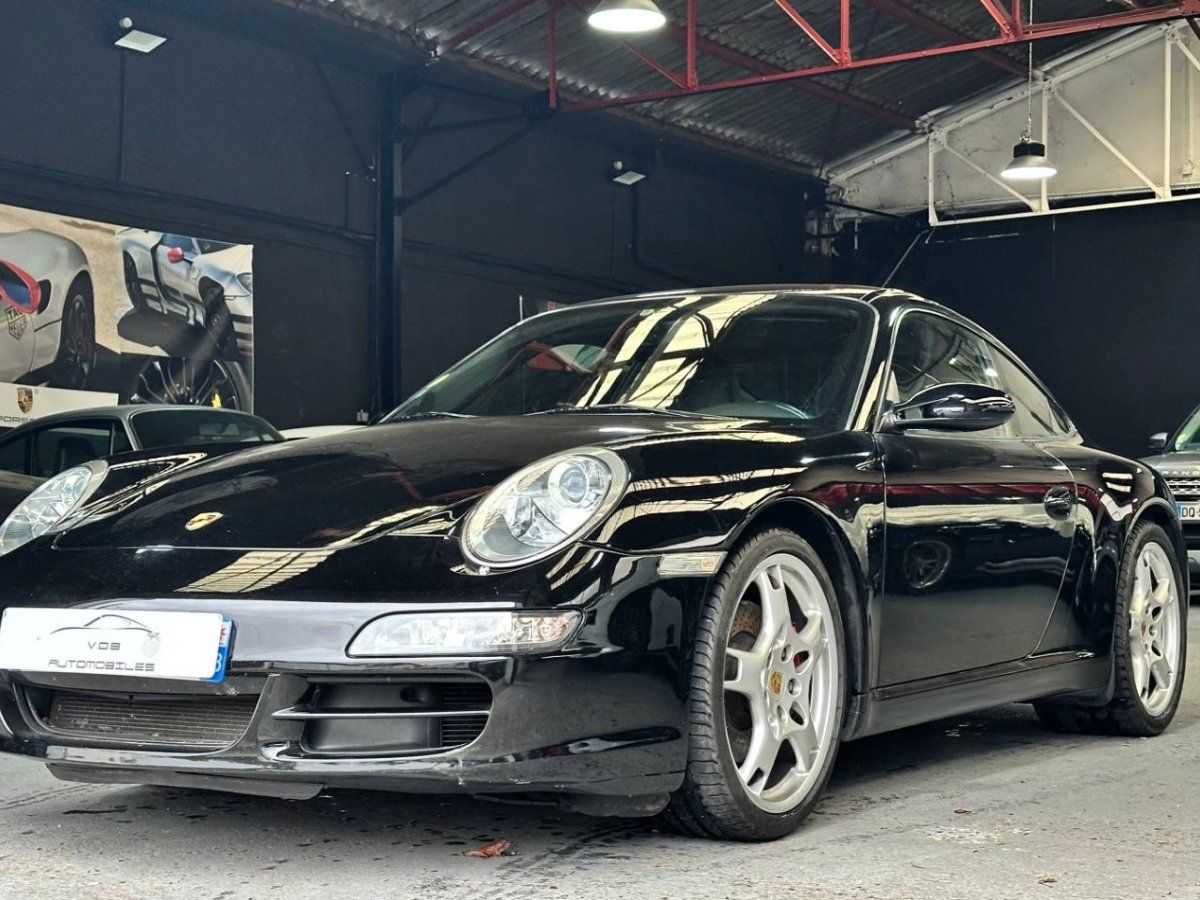 Porsche 997 Carrera S 2007 — vue avant trois-quarts (1)