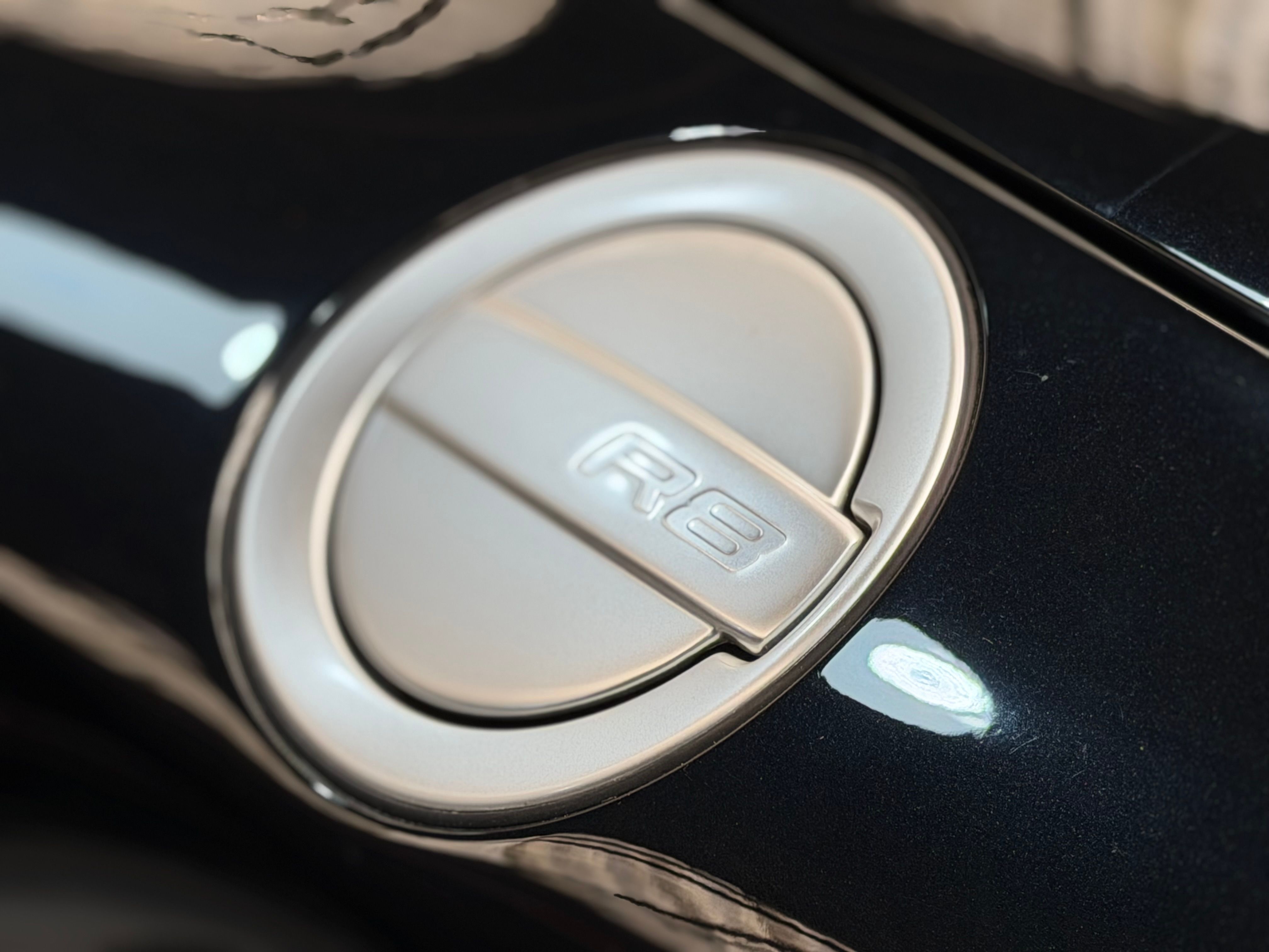 Audi R8 Spyder V10 525CV S TRONIC 2013 — detail (45)