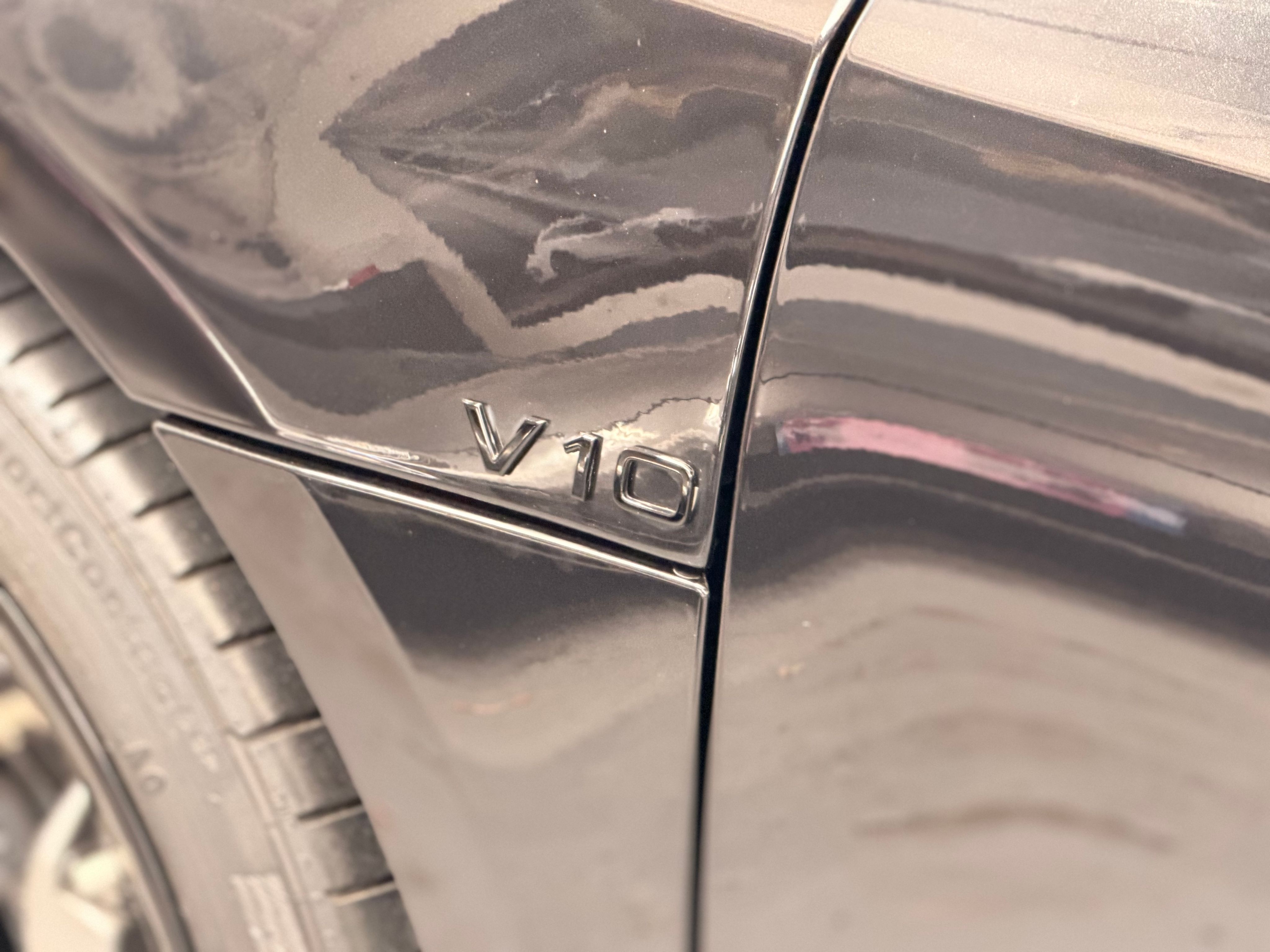 Audi R8 Spyder V10 525CV S TRONIC 2013 — detail (52)
