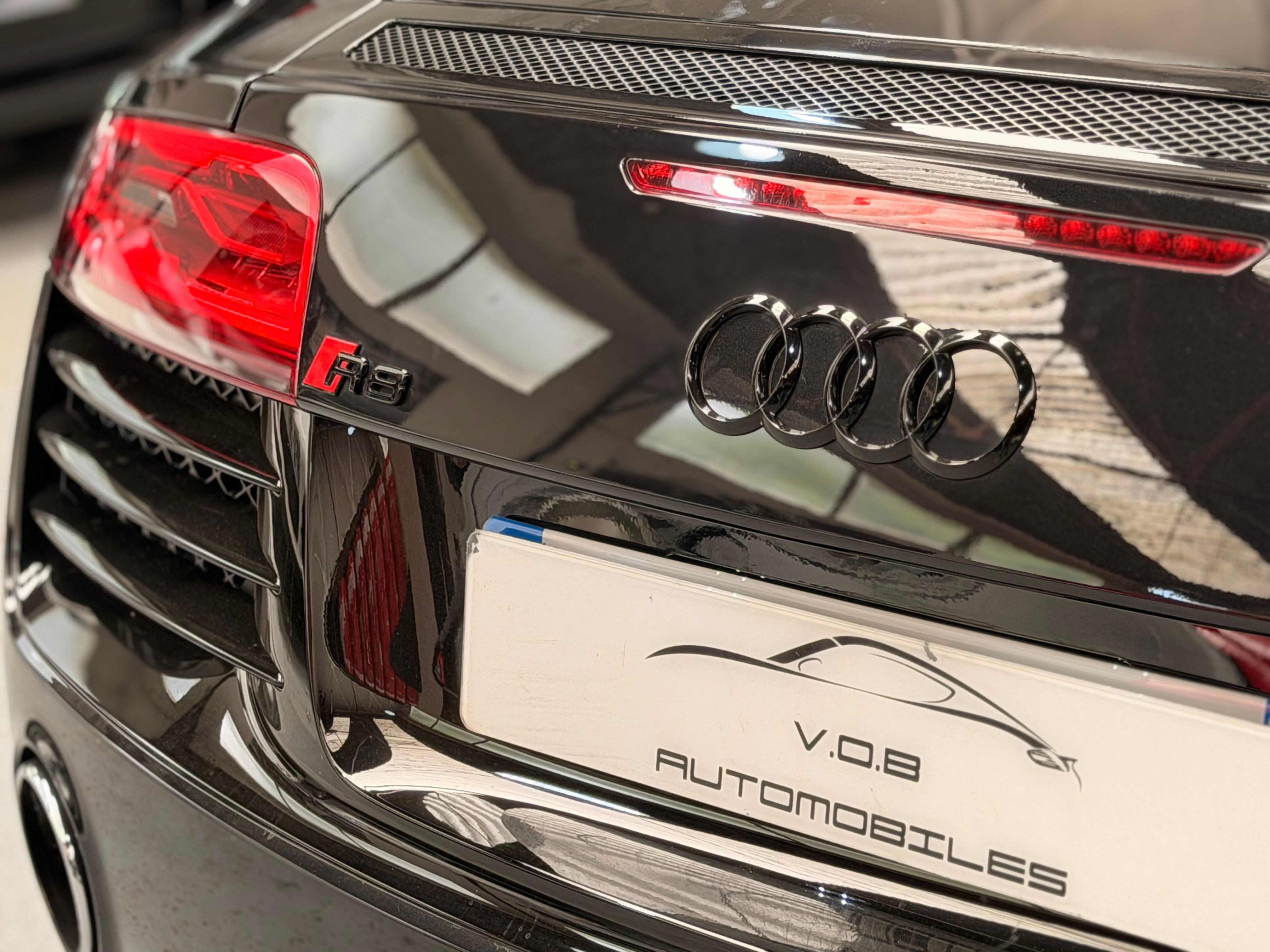 Audi R8 Spyder V10 525CV S TRONIC 2013 — detail (54)