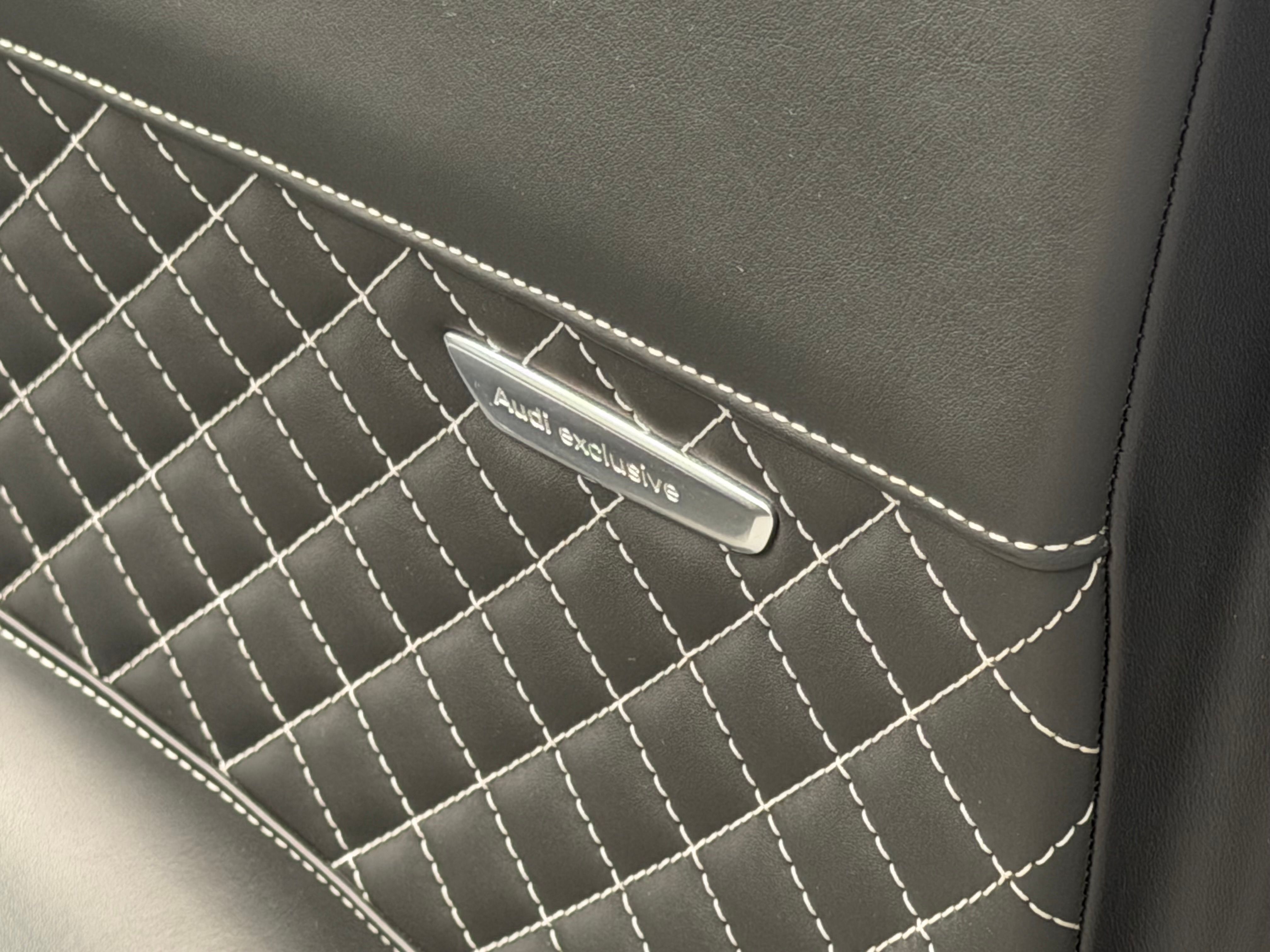 Audi R8 Spyder V10 525CV S TRONIC 2013 — detail (40)