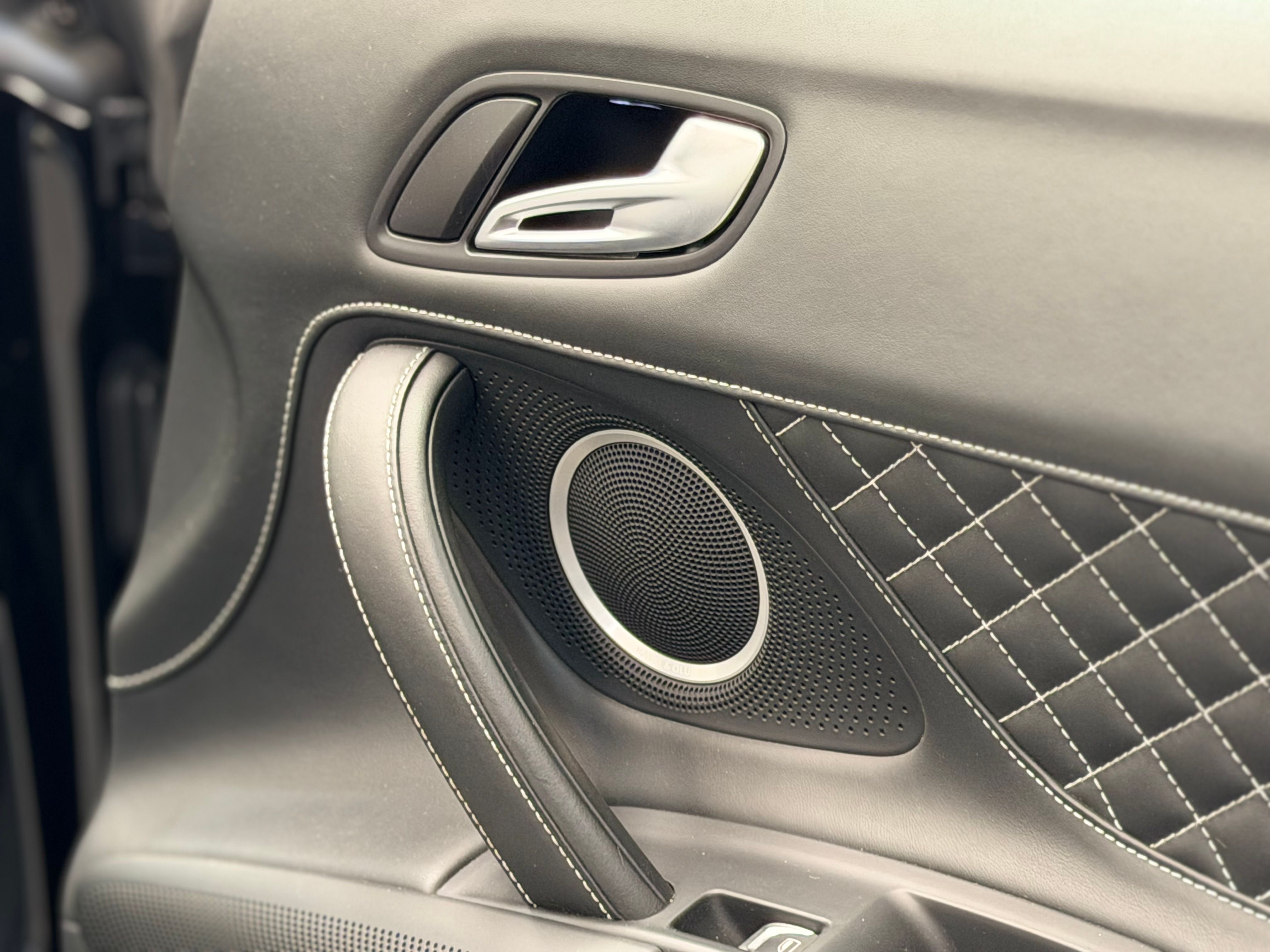 Audi R8 Spyder V10 525CV S TRONIC 2013 — detail (47)