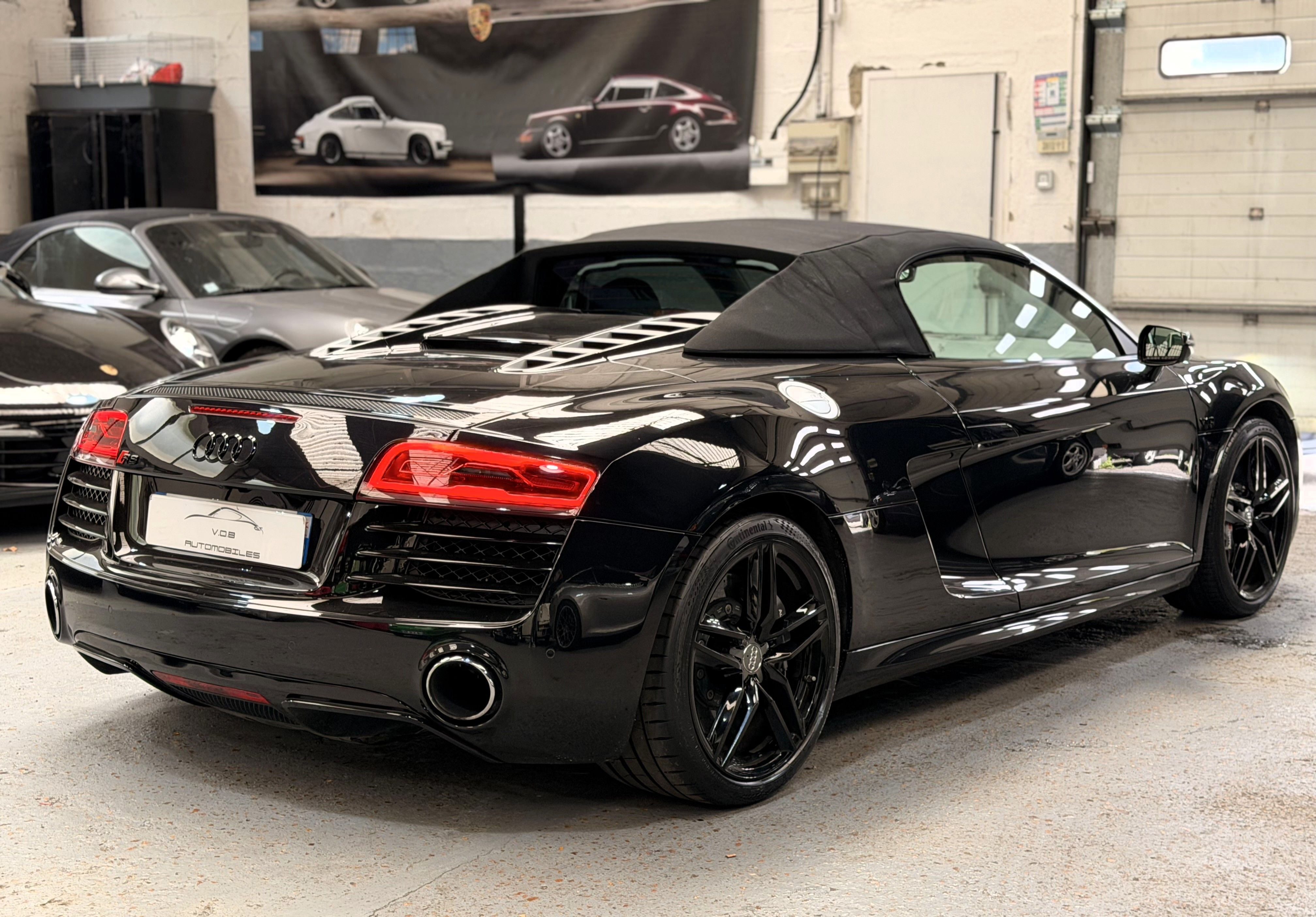 Audi R8 Spyder V10 525CV S TRONIC 2013 — vue arriere trois-quarts (8)