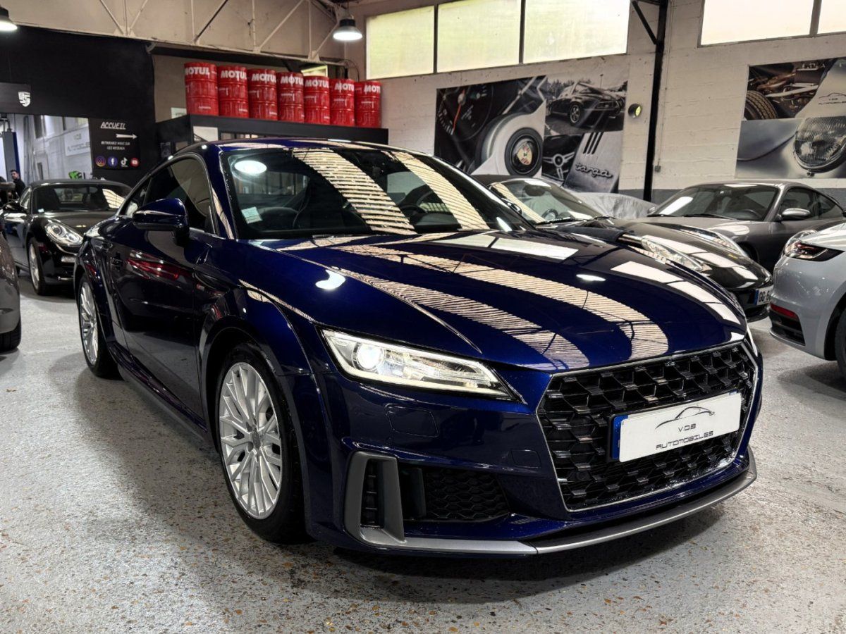 Audi TT III Competition Plus 2022 — vue avant trois-quarts (1)