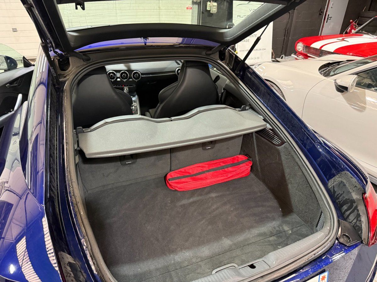 Audi TT III Competition Plus 2022 — coffre (24)