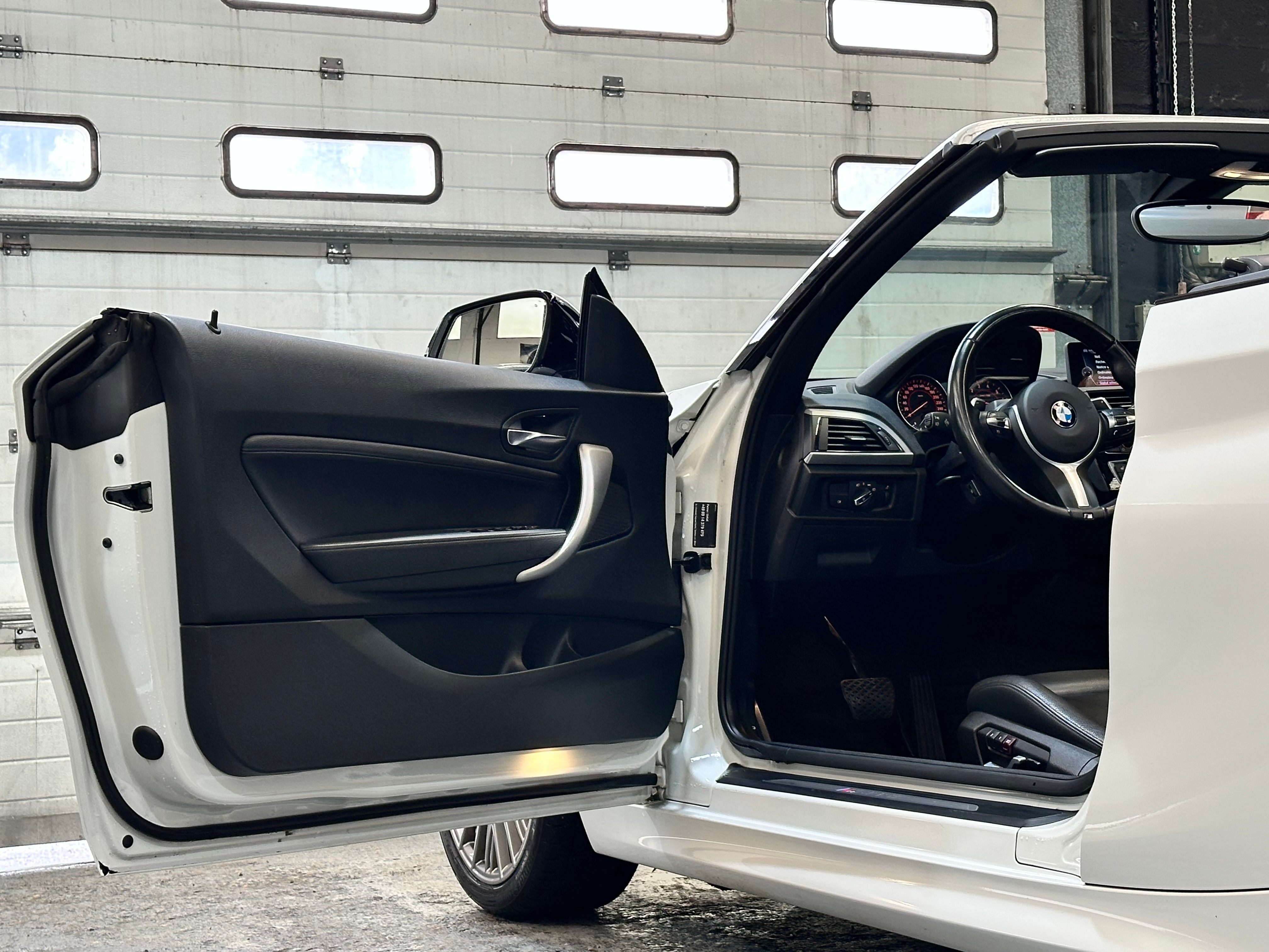 BMW M235i Cabriolet 2015 — tableau de bord (27)