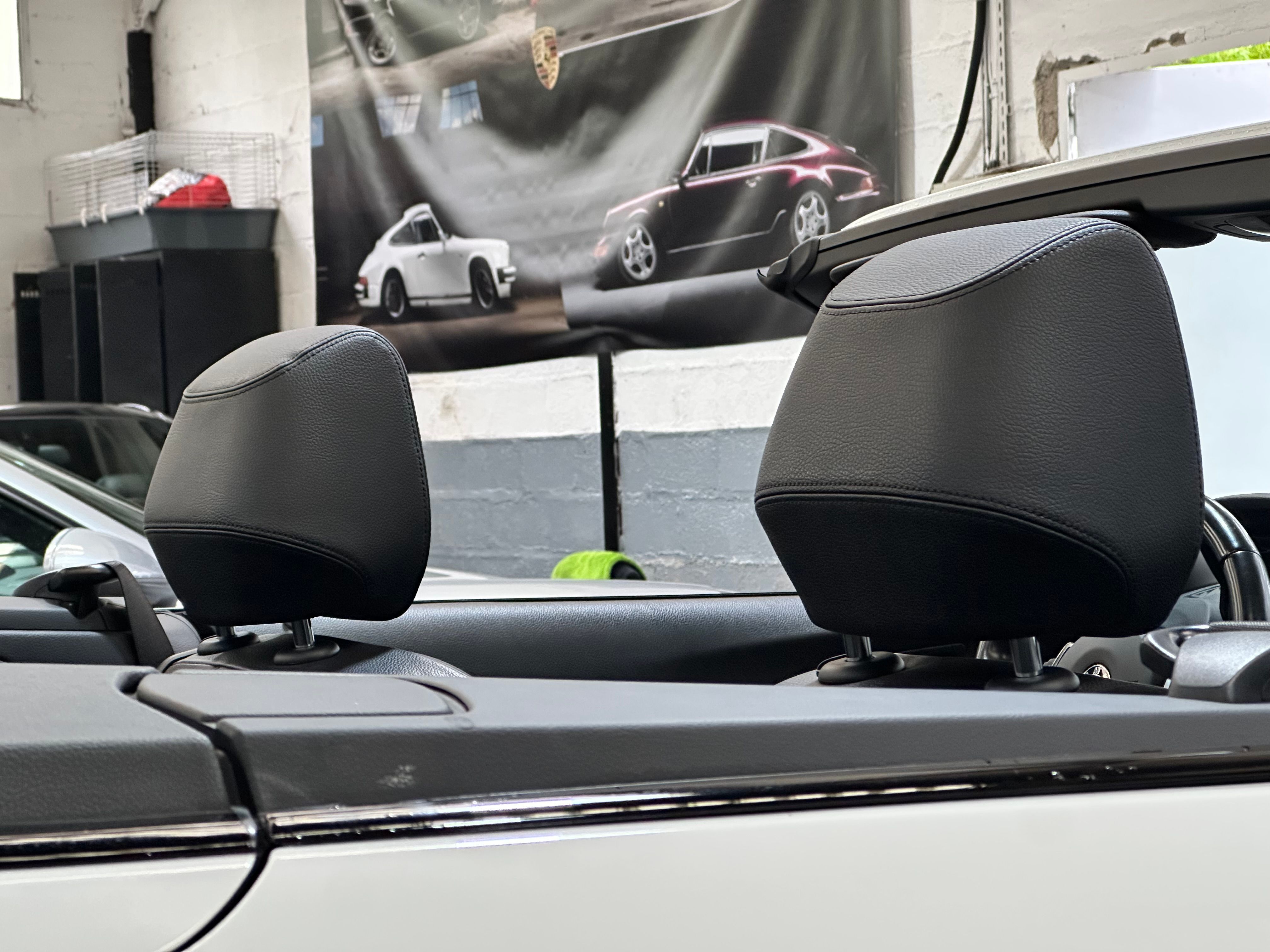 BMW M235i Cabriolet 2015 — sieges (33)