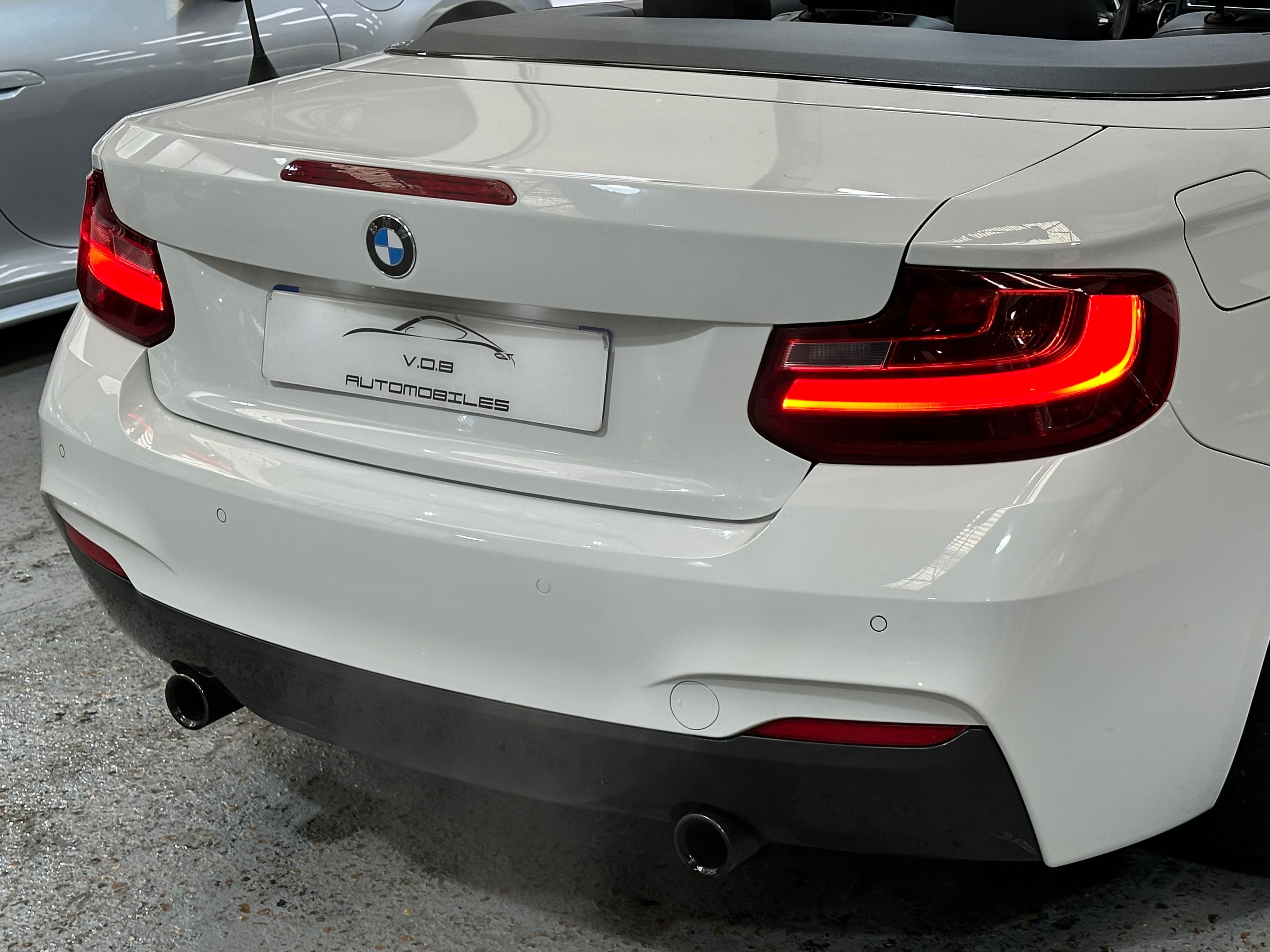 BMW M235i Cabriolet 2015 — vue arriere (19)