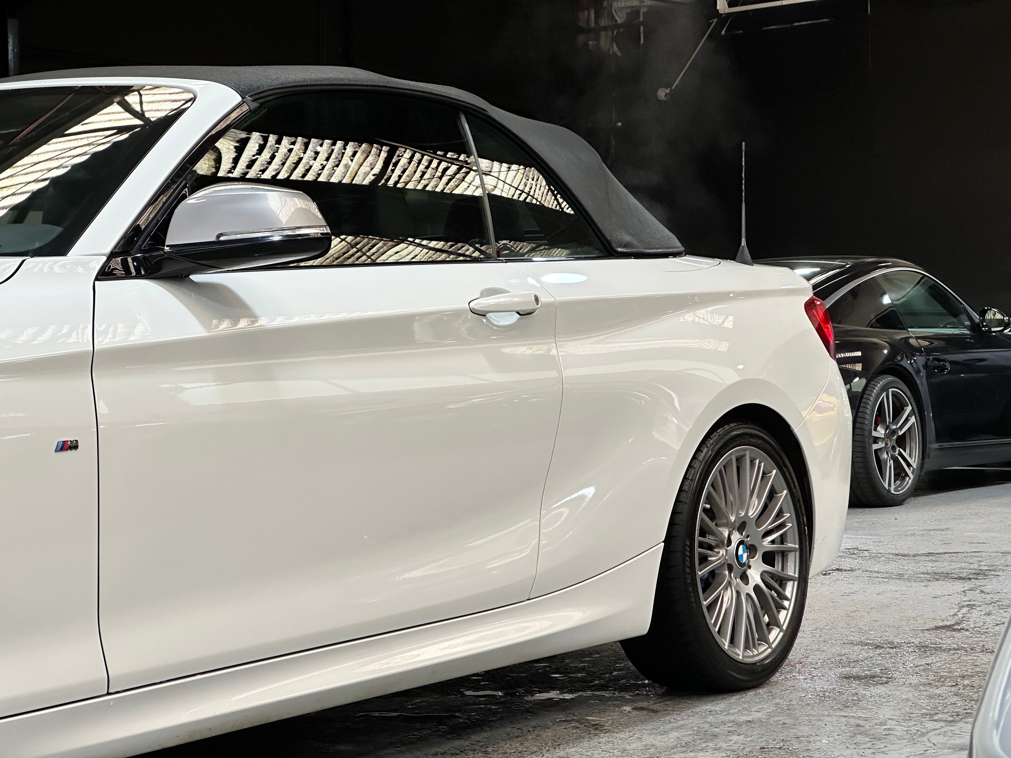 BMW M235i Cabriolet 2015 — profil lateral (9)