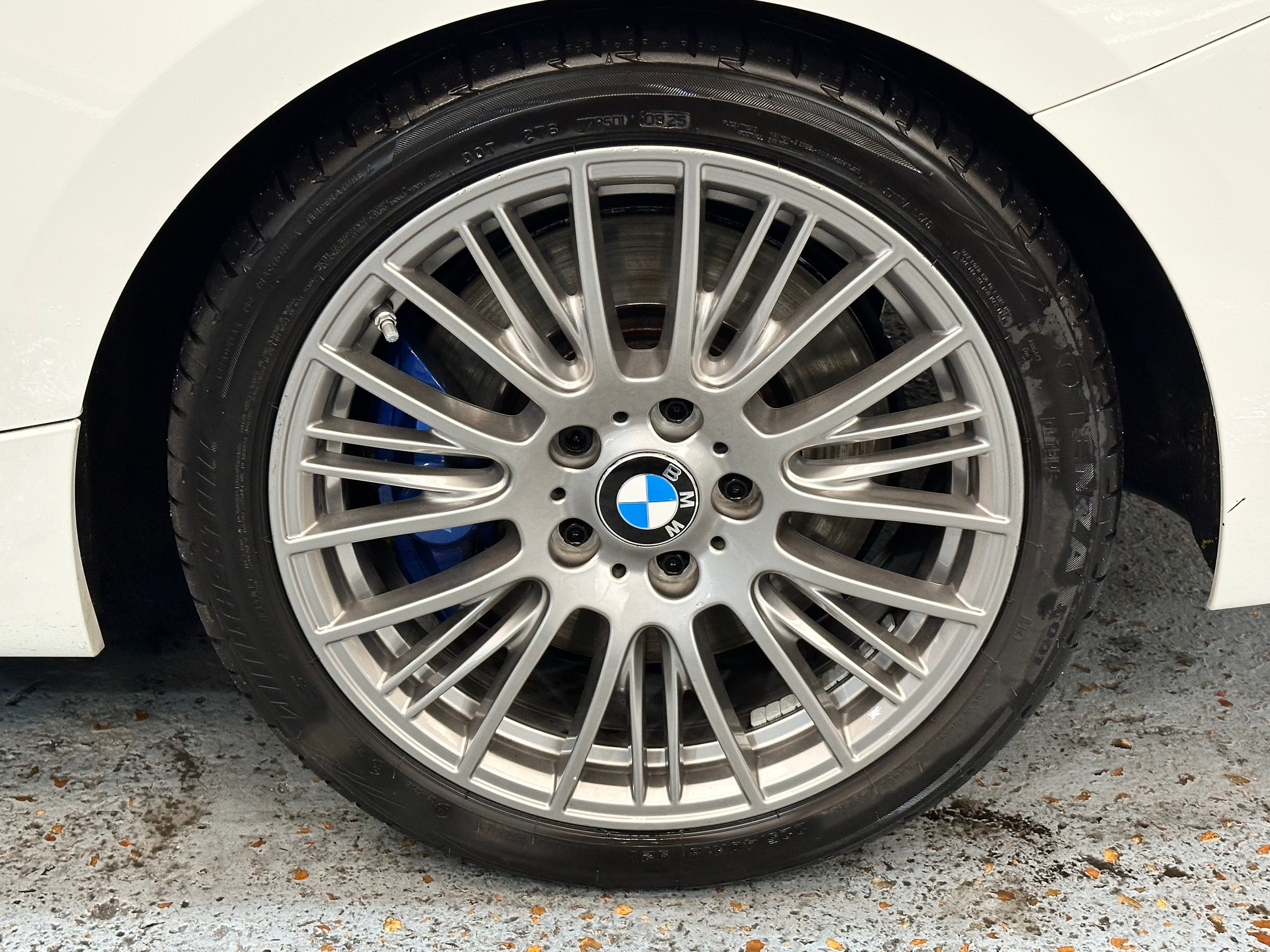 BMW M235i Cabriolet 2015 — jante et pneumatique (41)