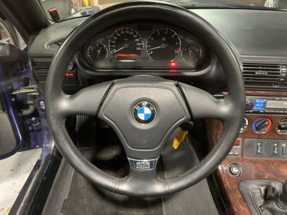 BMW Z3 Roadster 2000 — detail interieur (34)