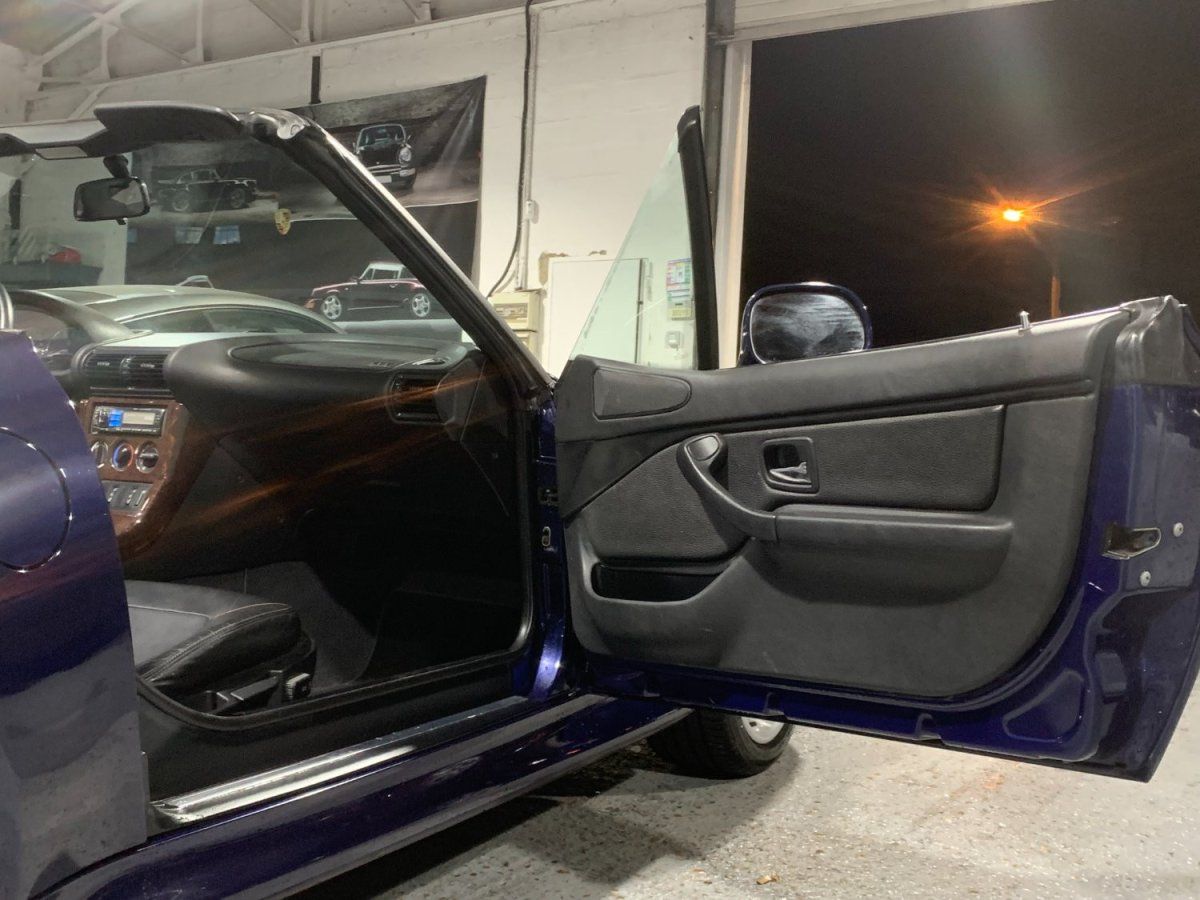 BMW Z3 Roadster 2000 — habitacle (25)
