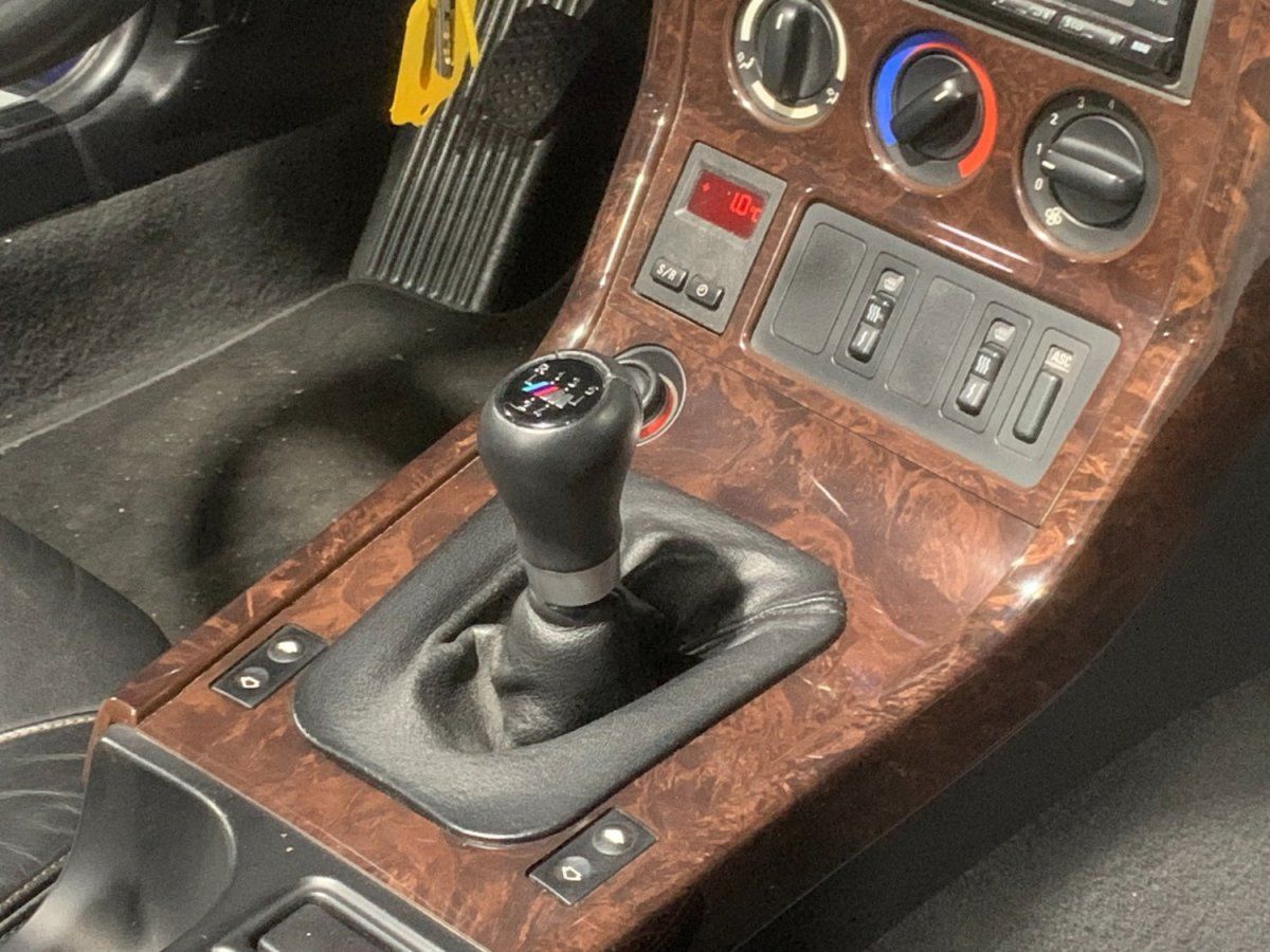 BMW Z3 Roadster 2000 — detail interieur (36)