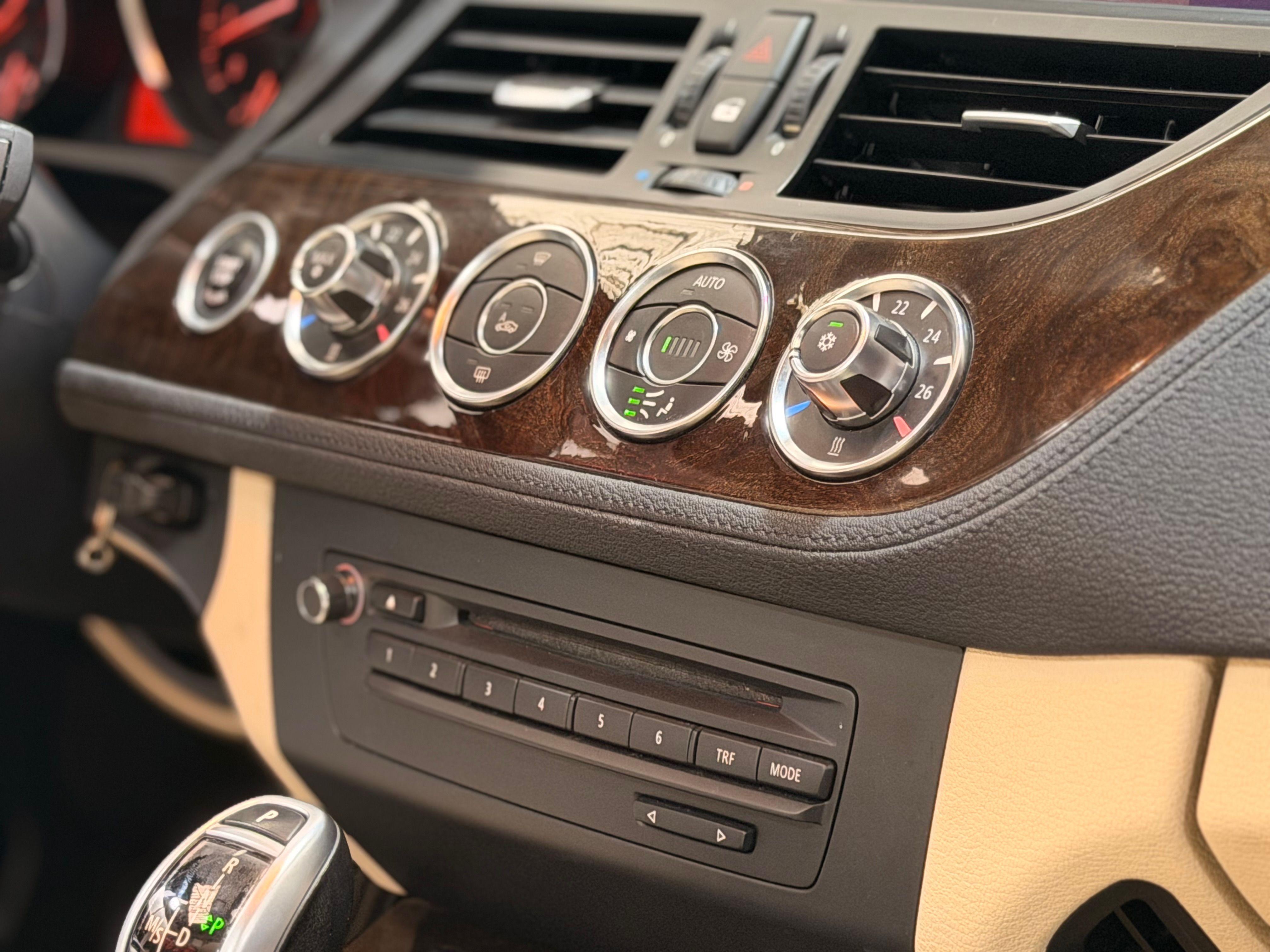 BMW Z4 SDRIVE 35i 306cv DKG 2011 — photo (11)