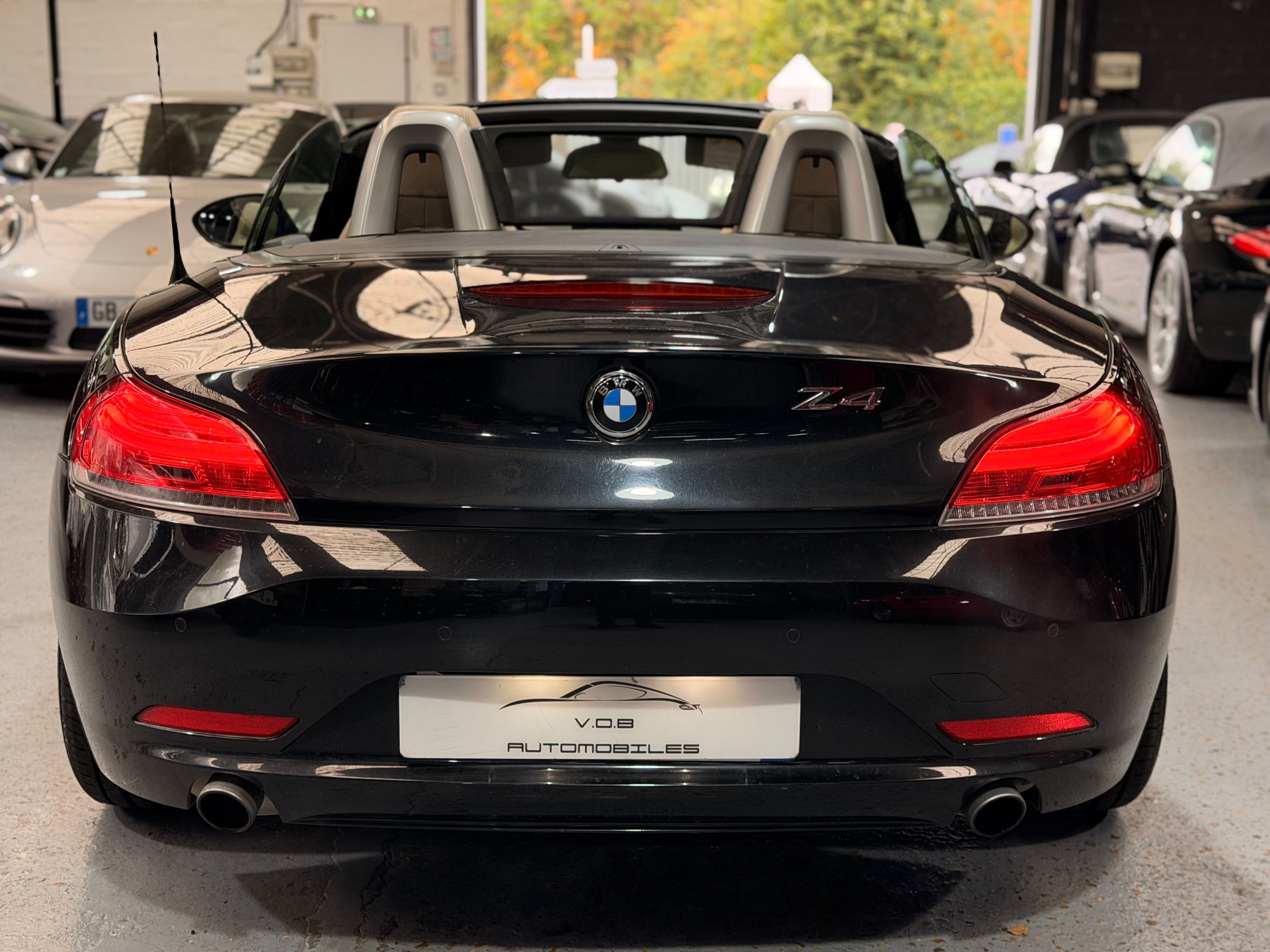 BMW Z4 SDRIVE 35i 306cv DKG 2011 — photo (15)