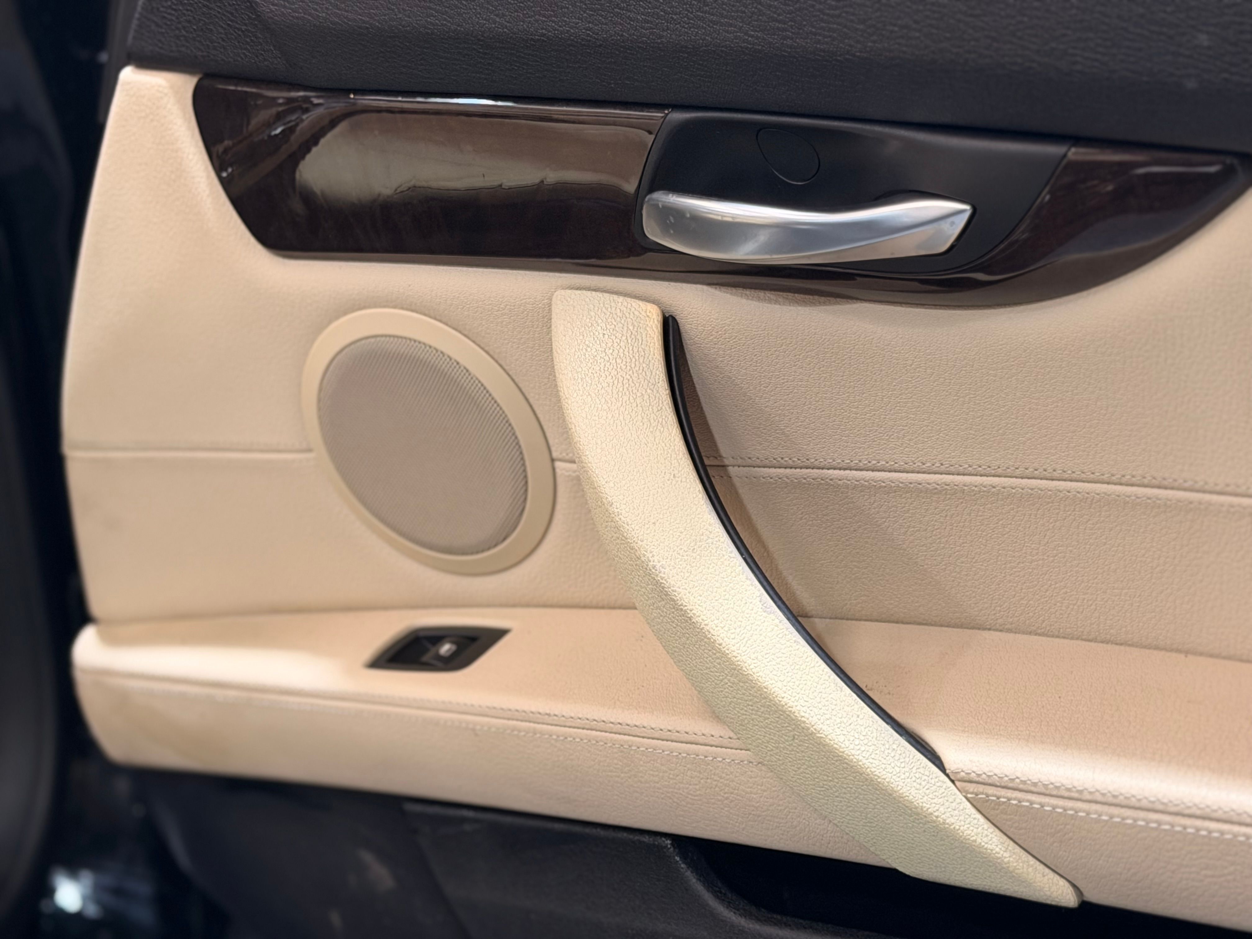 BMW Z4 2011 — photo (4)