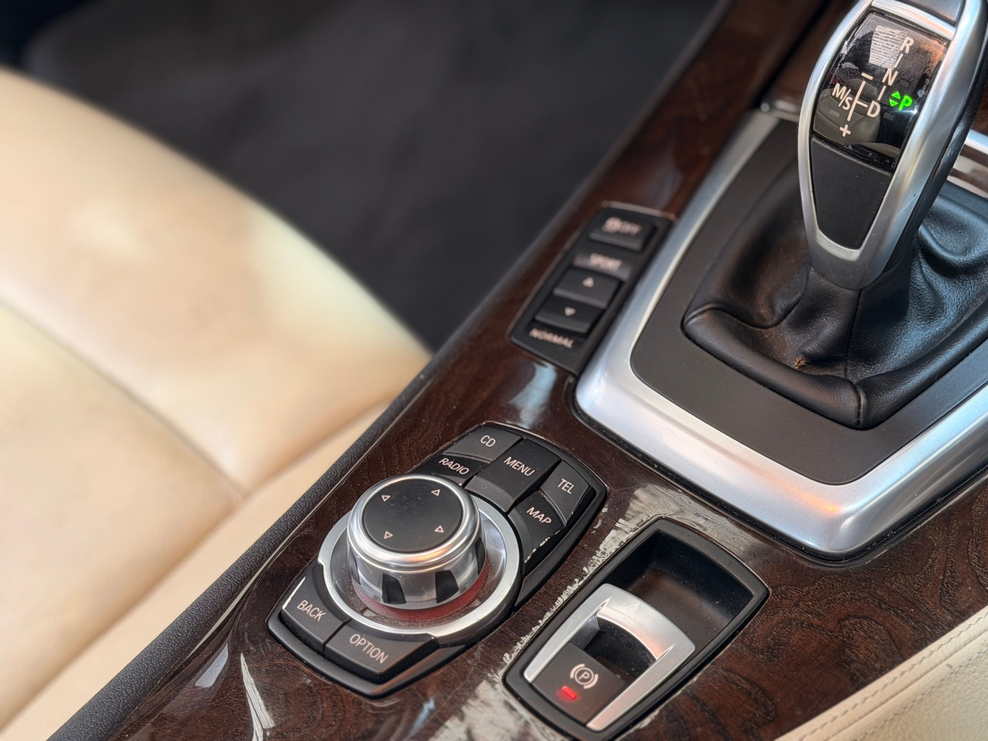 BMW Z4 SDRIVE 35i 306cv DKG 2011 — photo (9)