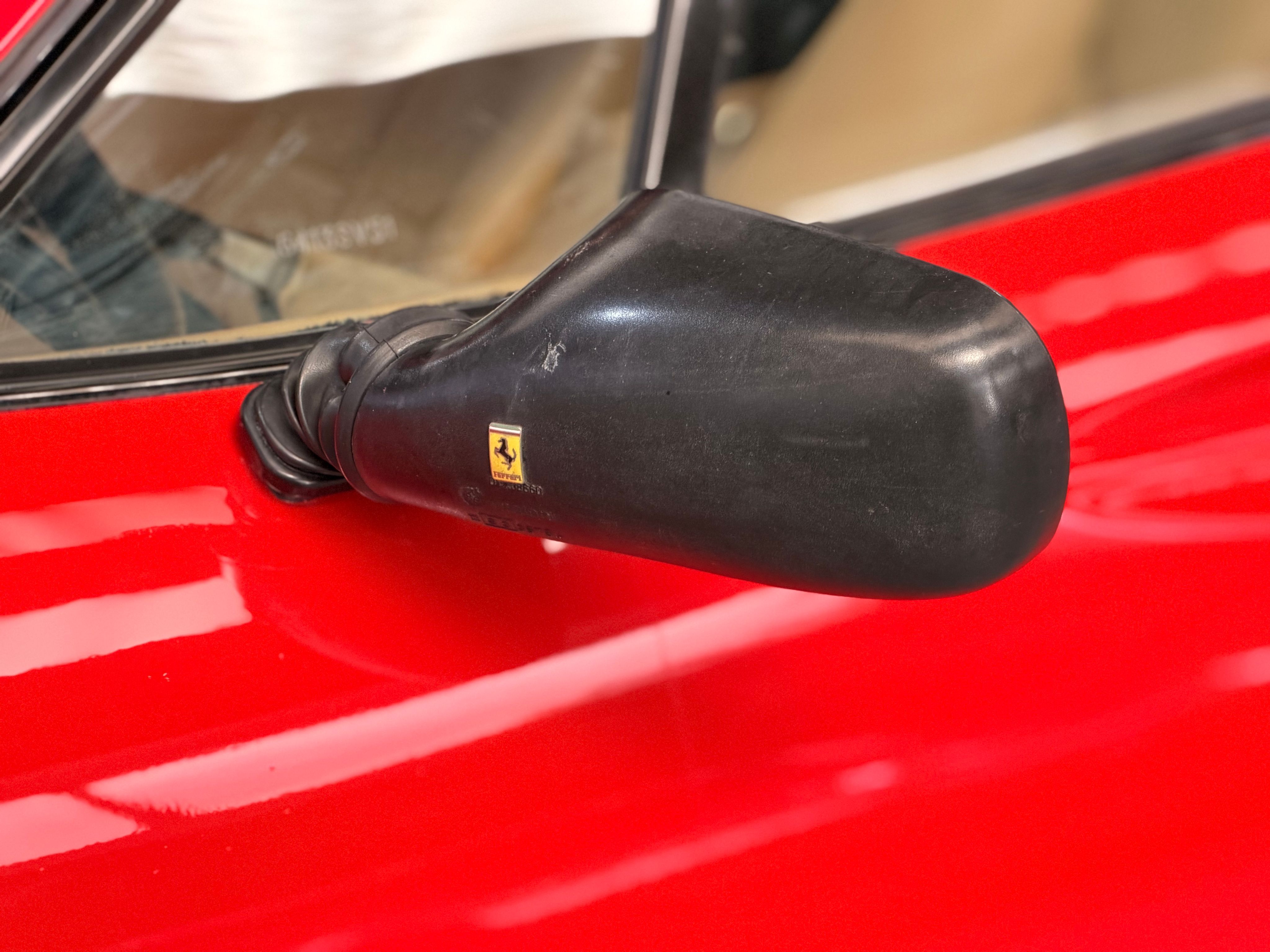 Ferrari 308 GTB Quattrovalvole (1985) — Origine Pozzi — Même propriétaire depuis 1987 — Carnet & Factures depuis l'origine 1984 — photo (31)