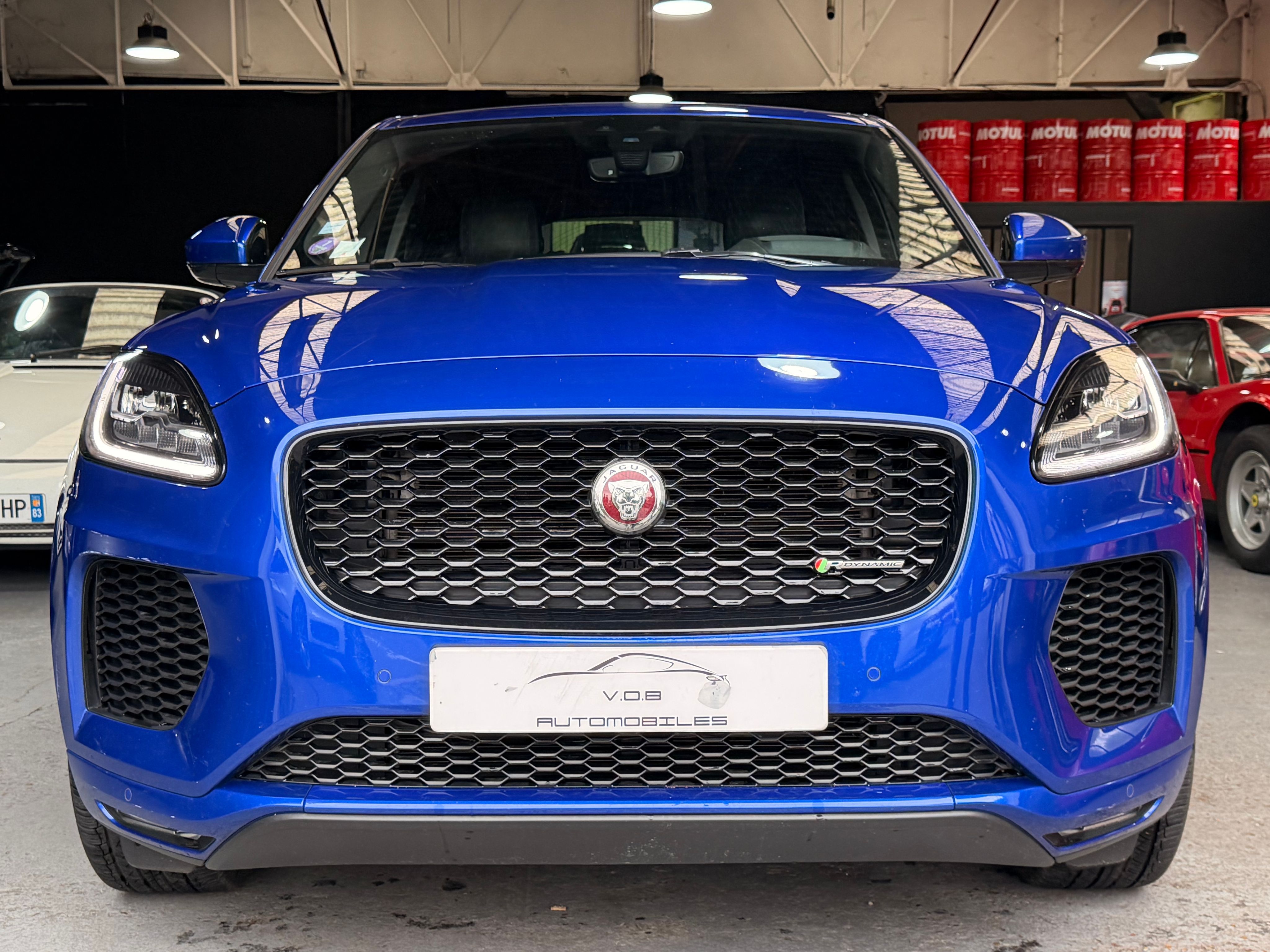 Jaguar E-Pace R-Dynamic 2018 — vue de face (5)