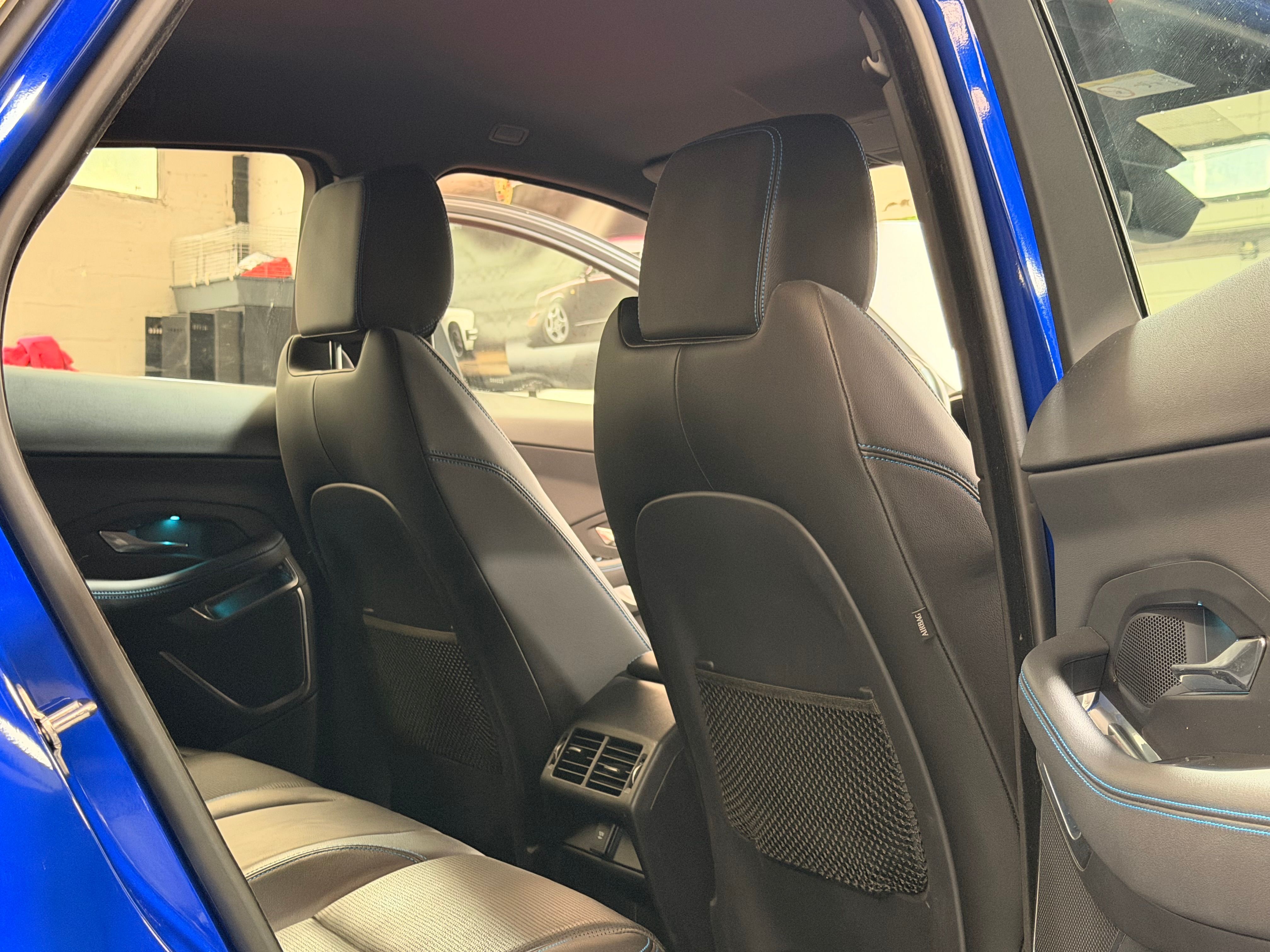 Jaguar E-Pace R-Dynamic 2018 — sieges (23)