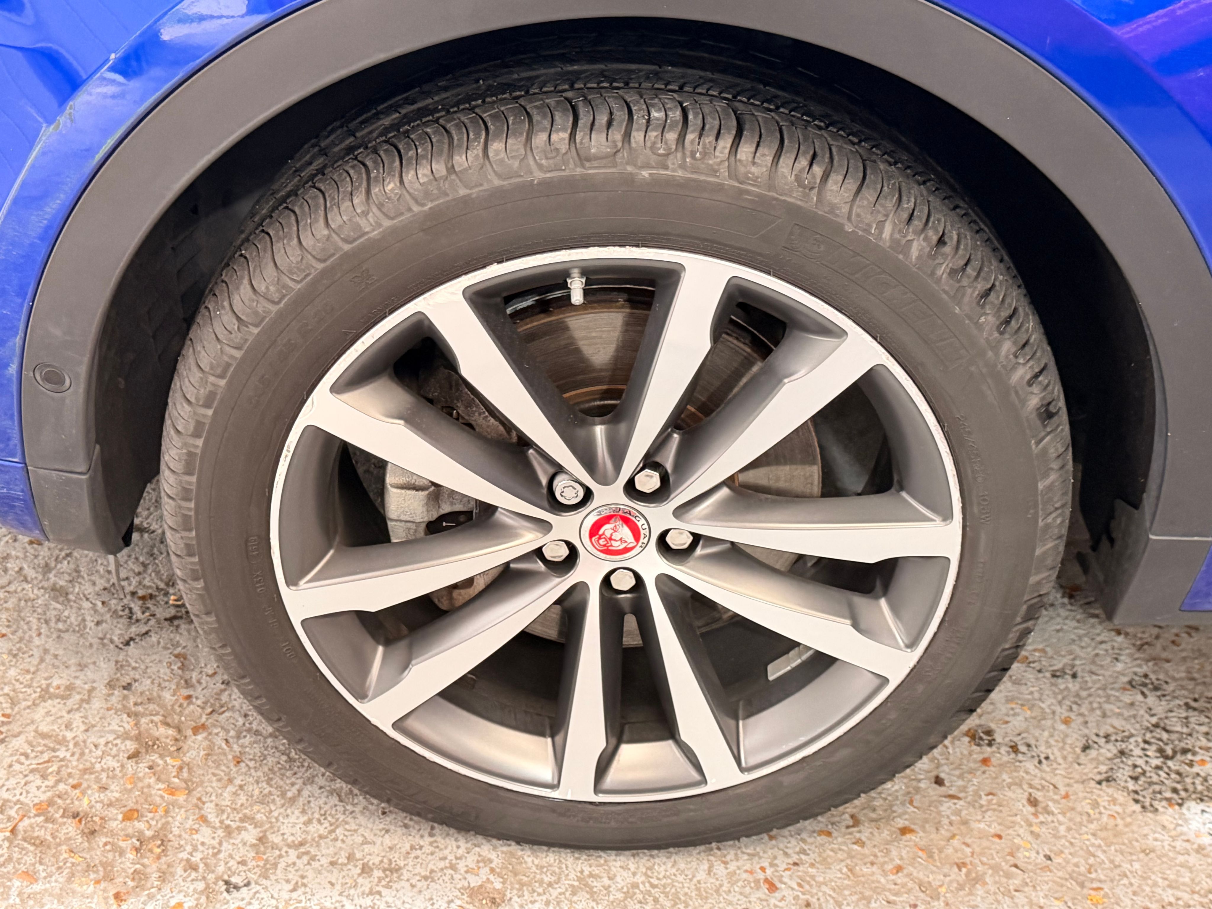 Jaguar E-Pace R-Dynamic 2018 — jante et pneumatique (34)