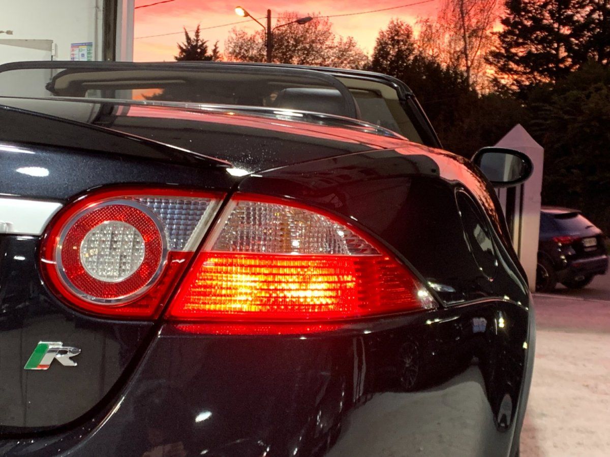Jaguar XKR Cabriolet 4.2 416cv Superbe etat . 2008 — detail arriere (18)