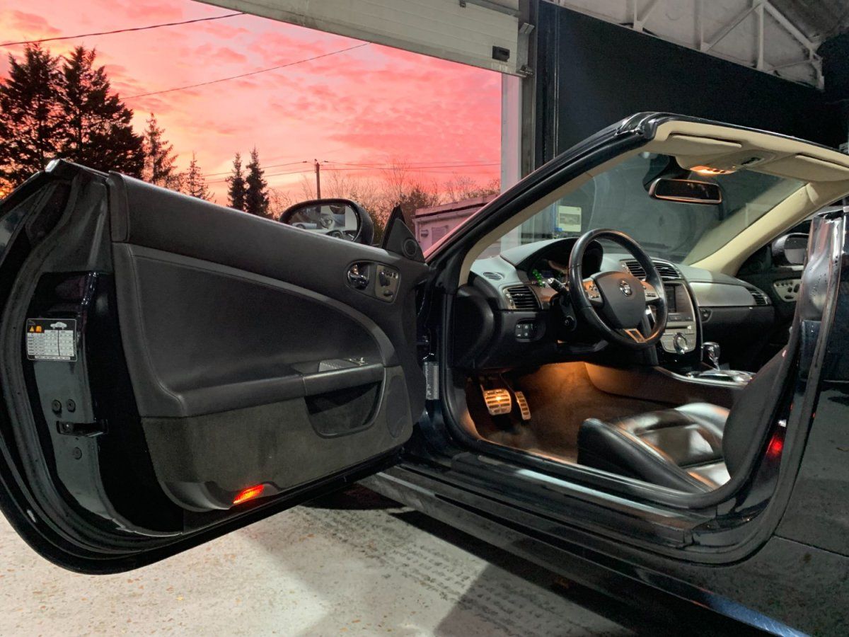 Jaguar XKR Cabriolet 4.2 416cv Superbe etat . 2008 — habitacle (26)