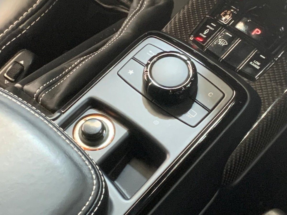 Mercedes G500 4x4² AMG 2018 — detail interieur (35)