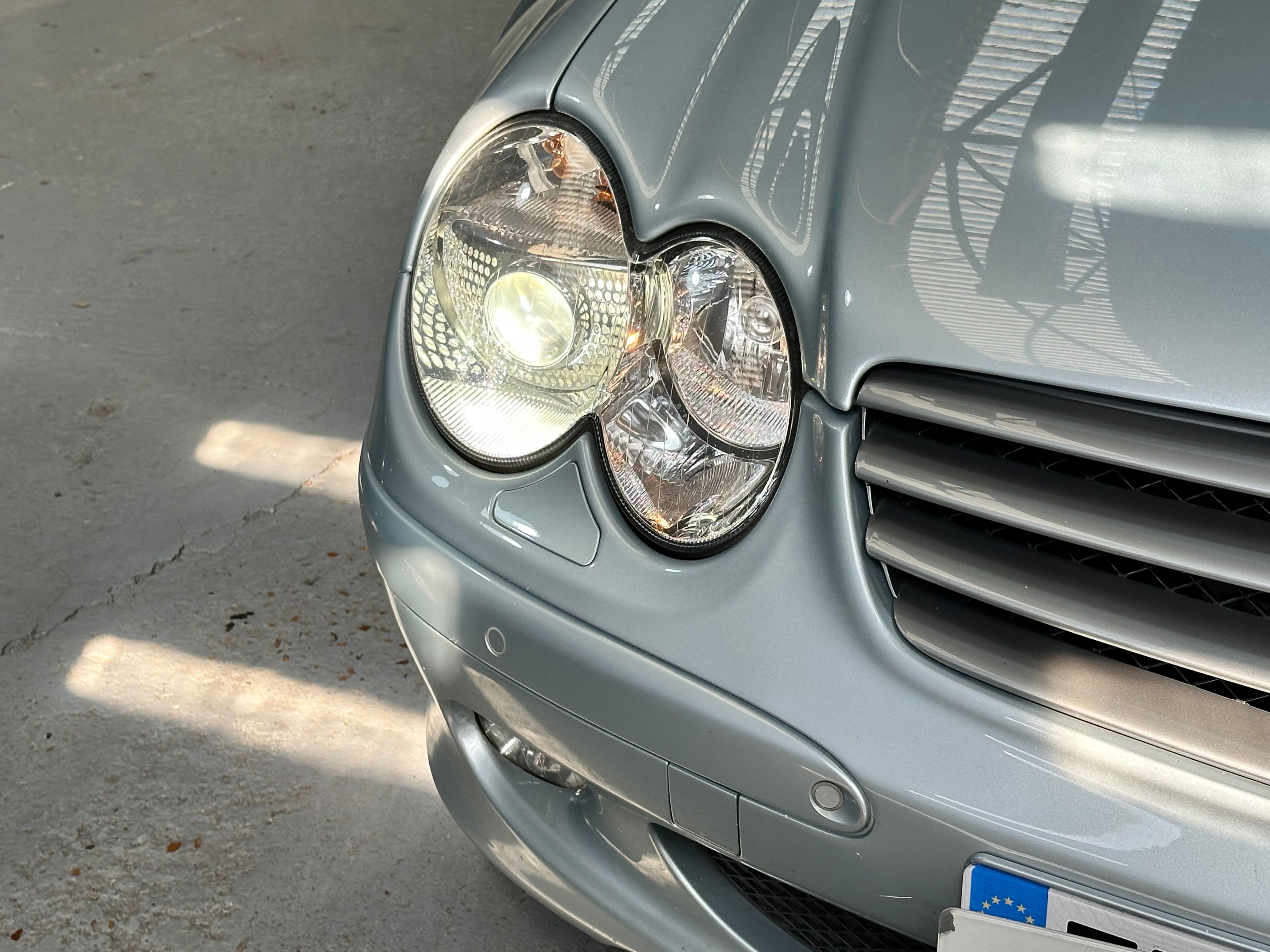 Mercedes SL 2002 — detail (59)