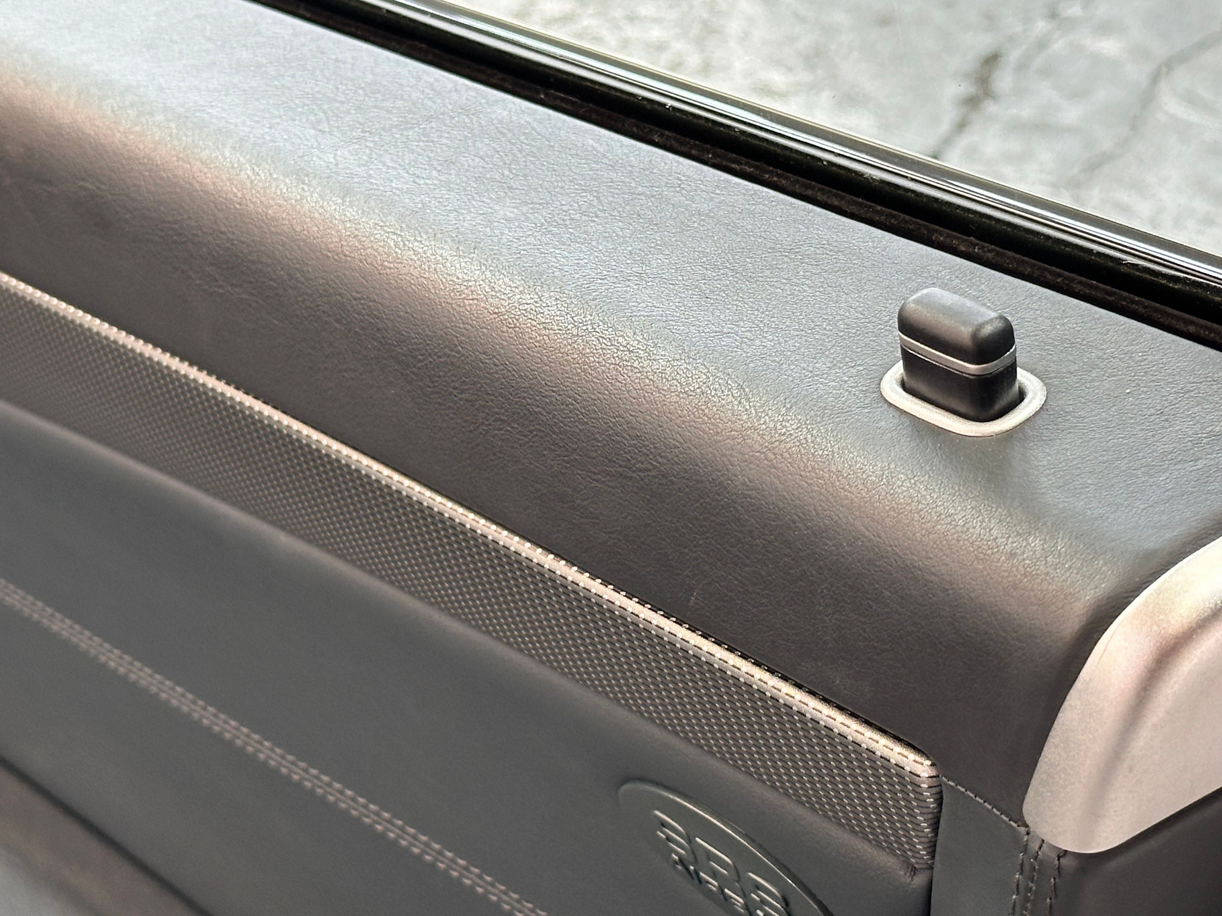 Mercedes SL 2002 — detail (51)