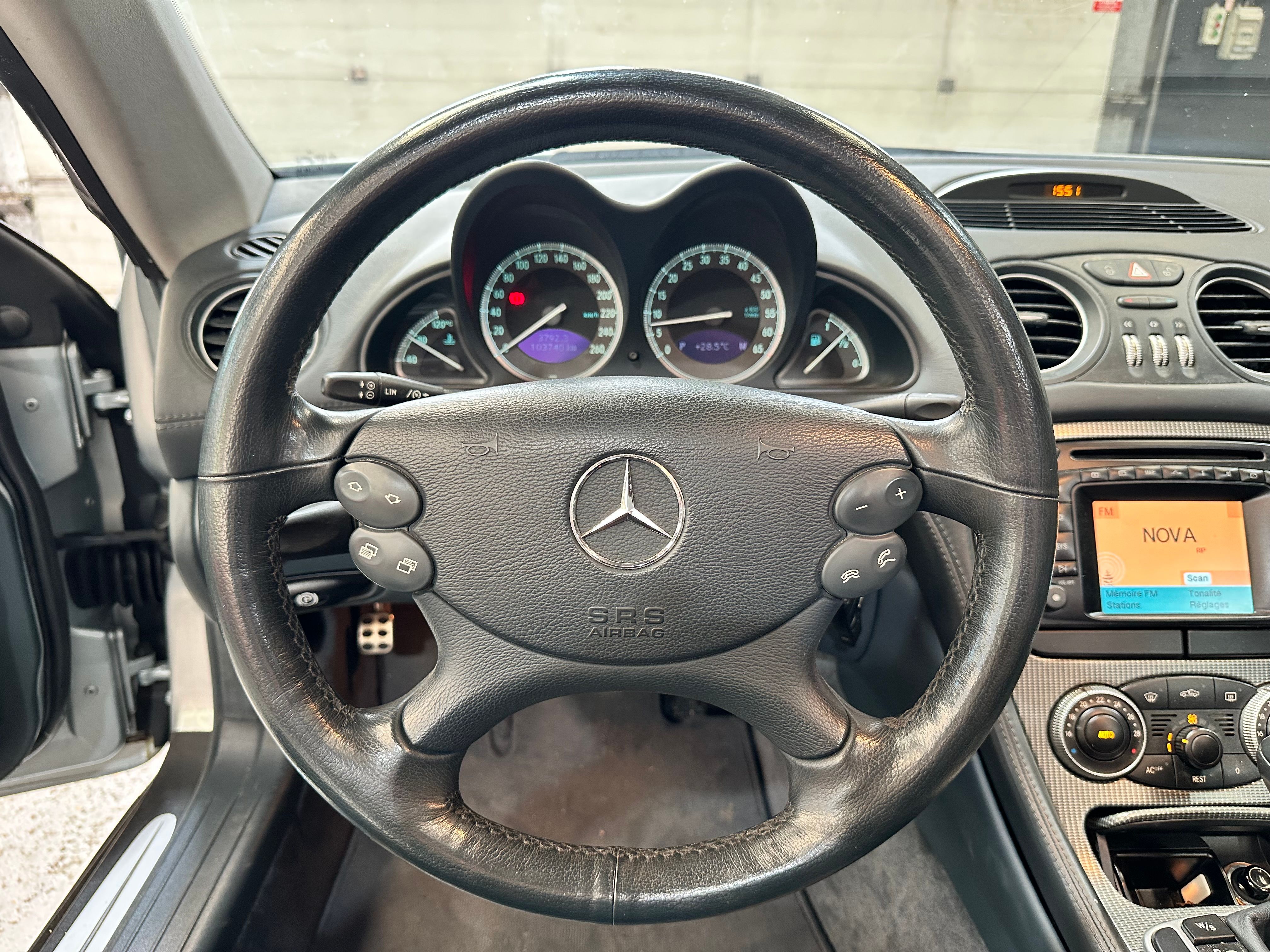 Mercedes SL 2002 — tableau de bord (22)