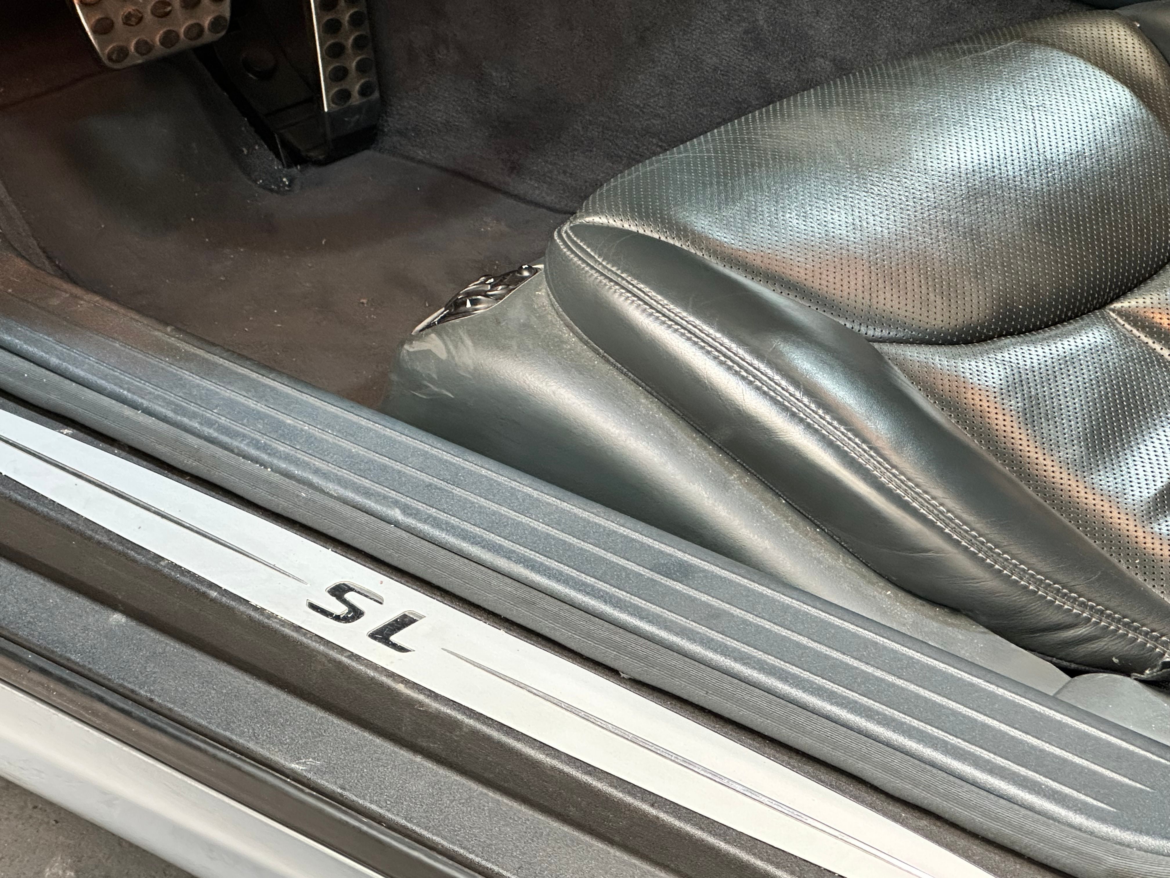 Mercedes SL 2002 — sieges (31)