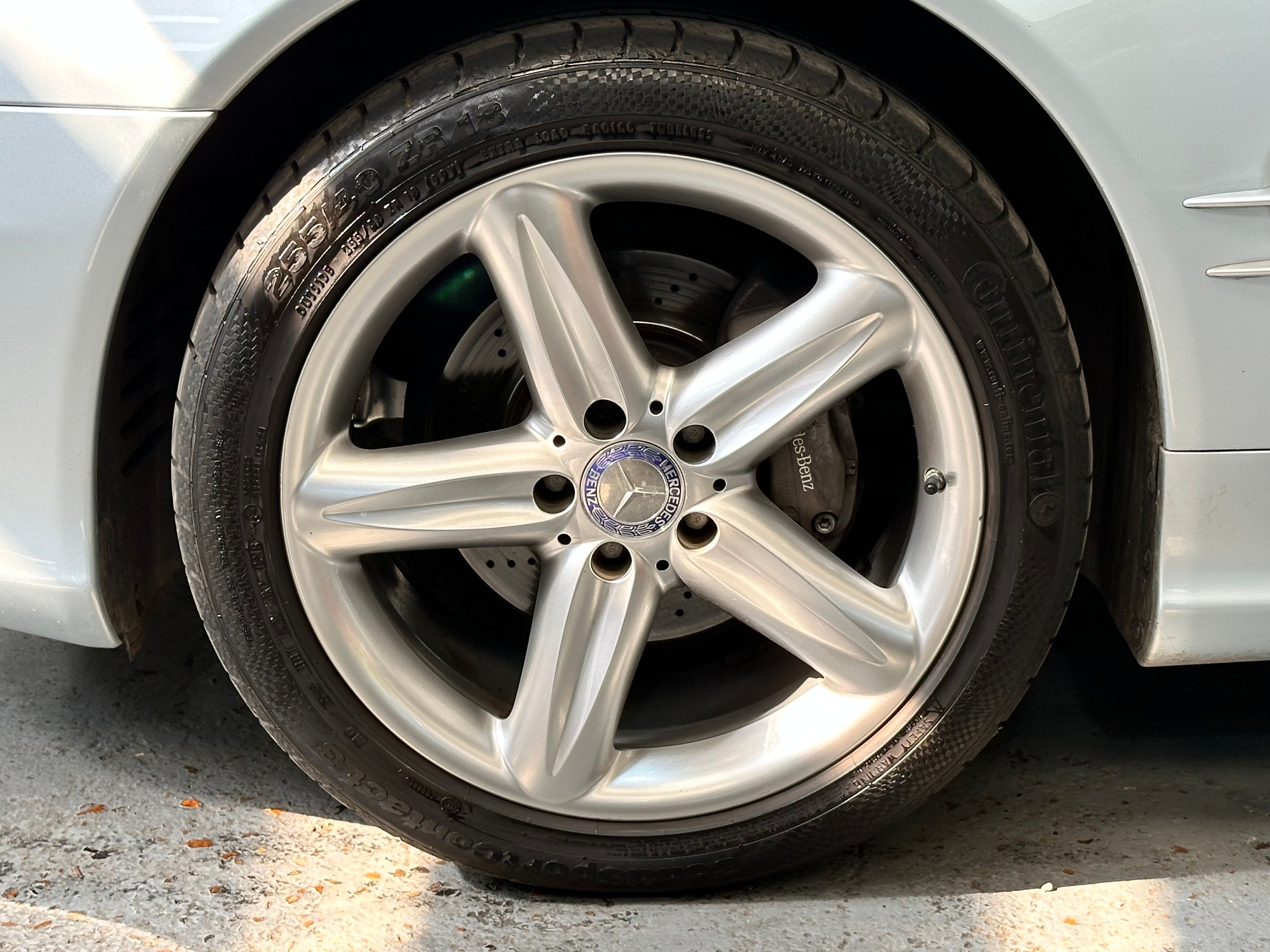 Mercedes SL 2002 — jante et pneumatique (37)