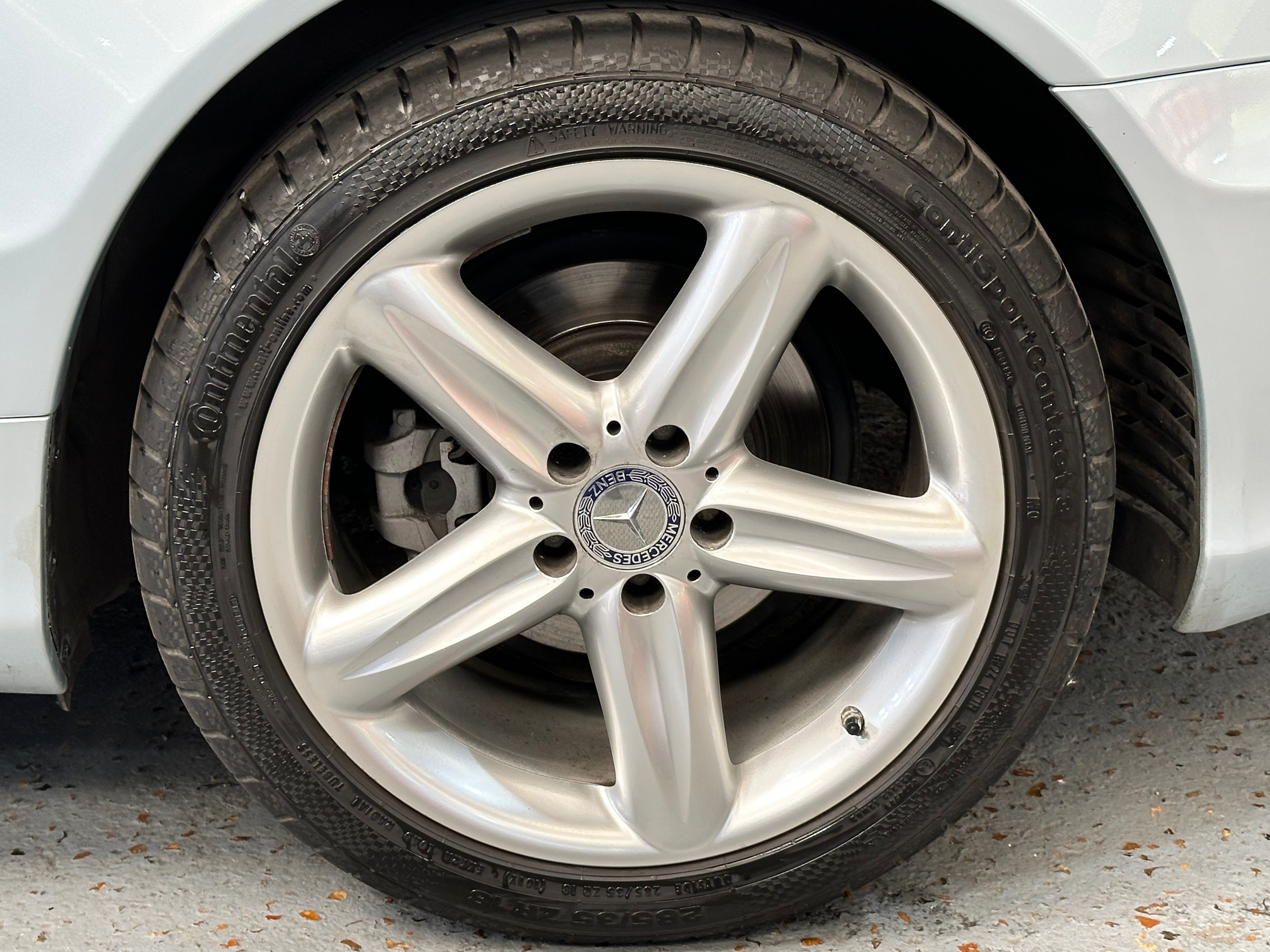 Mercedes SL 2002 — jante et pneumatique (38)