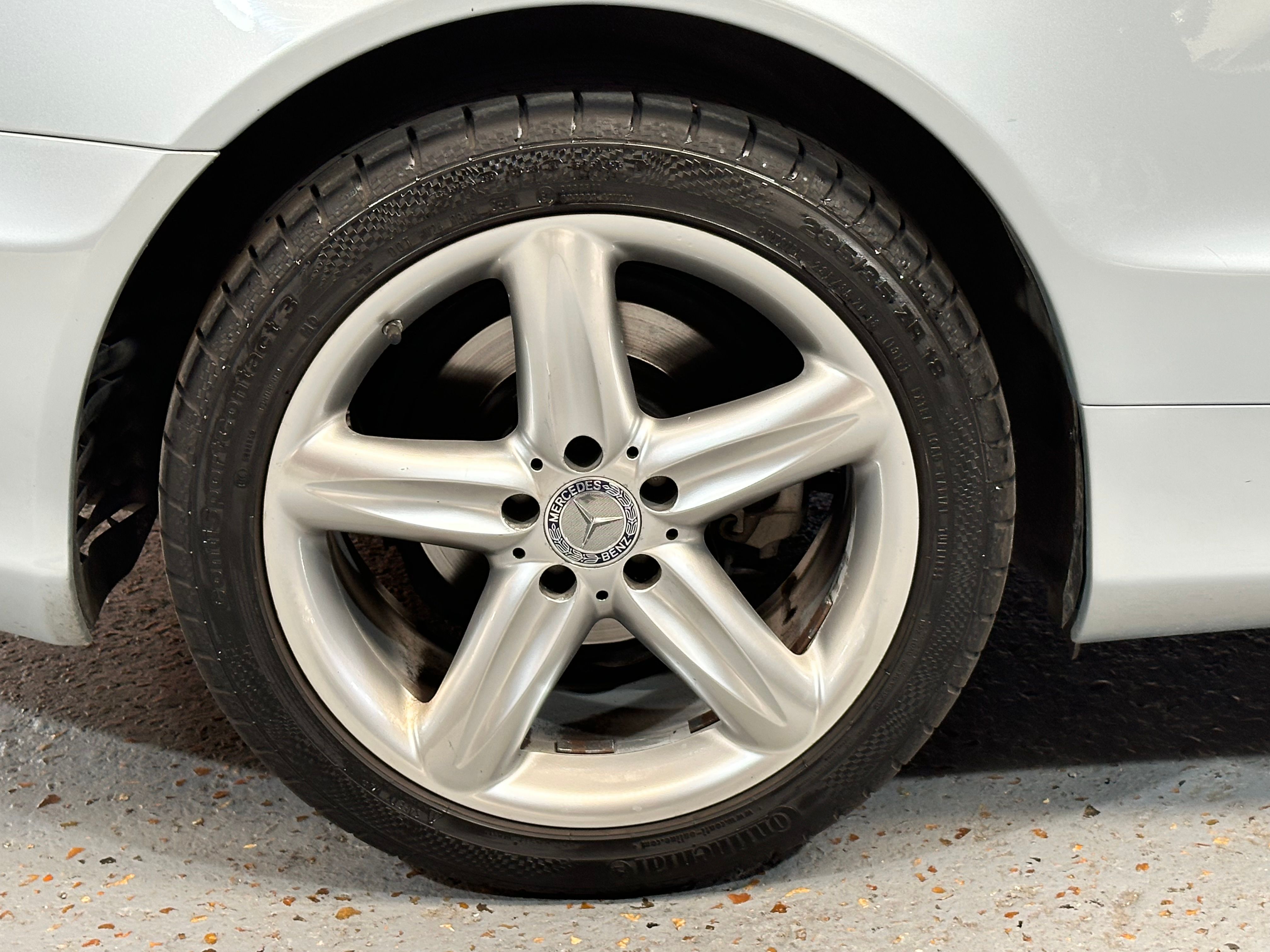 Mercedes SL 2002 — jante et pneumatique (39)