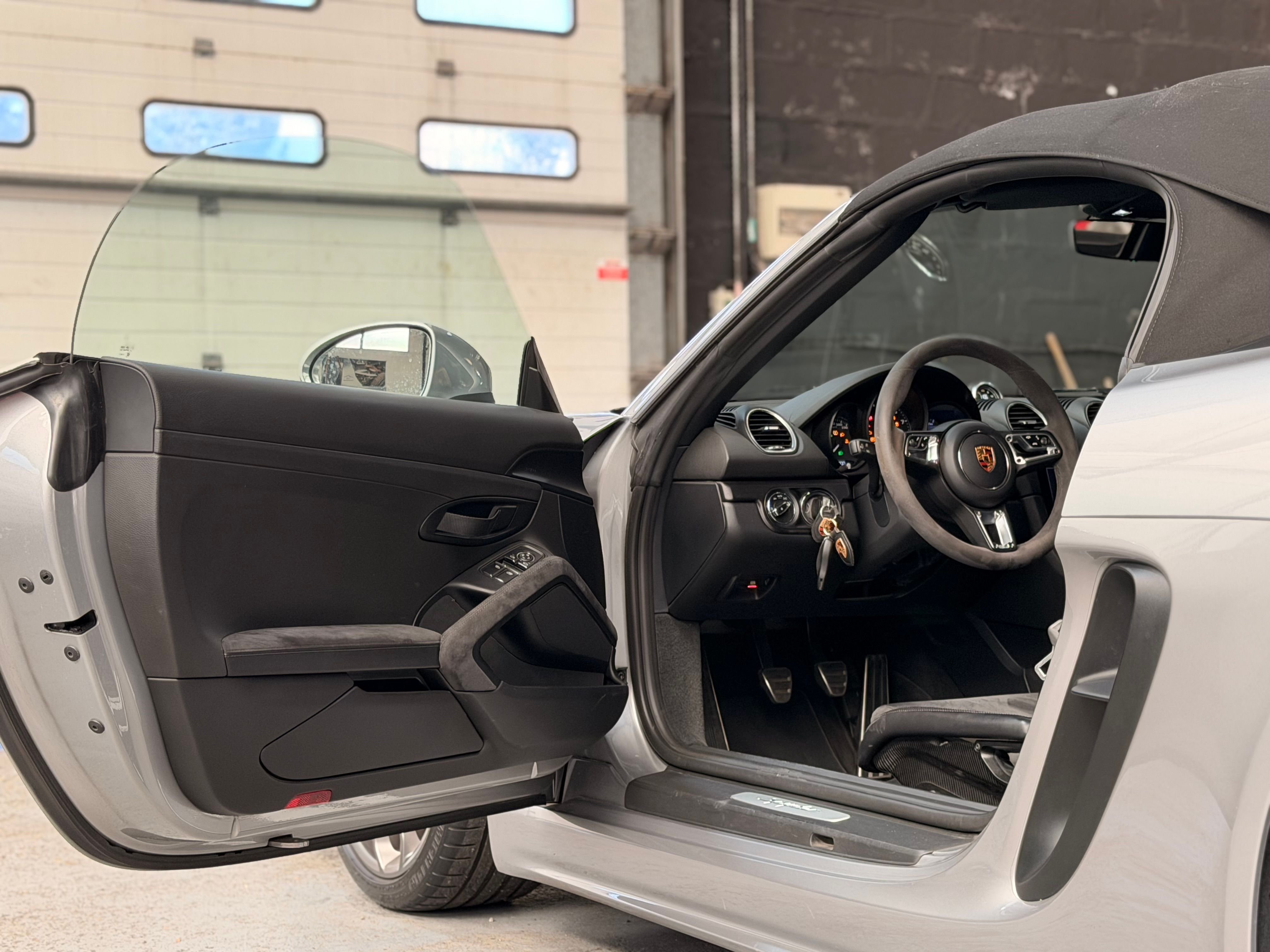 Porsche 718 Boxster Spyder 2019 — tableau de bord (14)