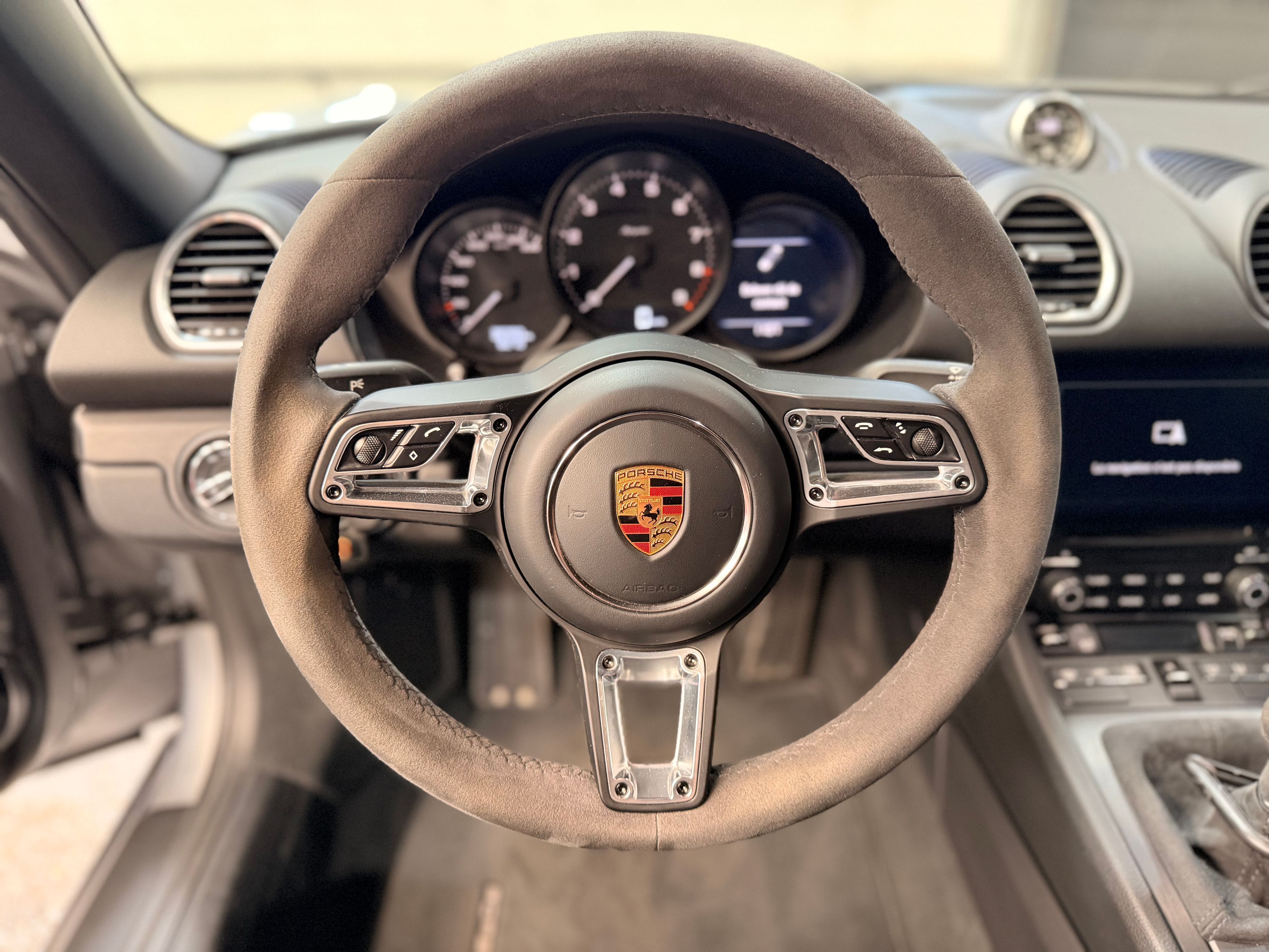 Porsche 718 Boxster Spyder 2019 — tableau de bord (17)