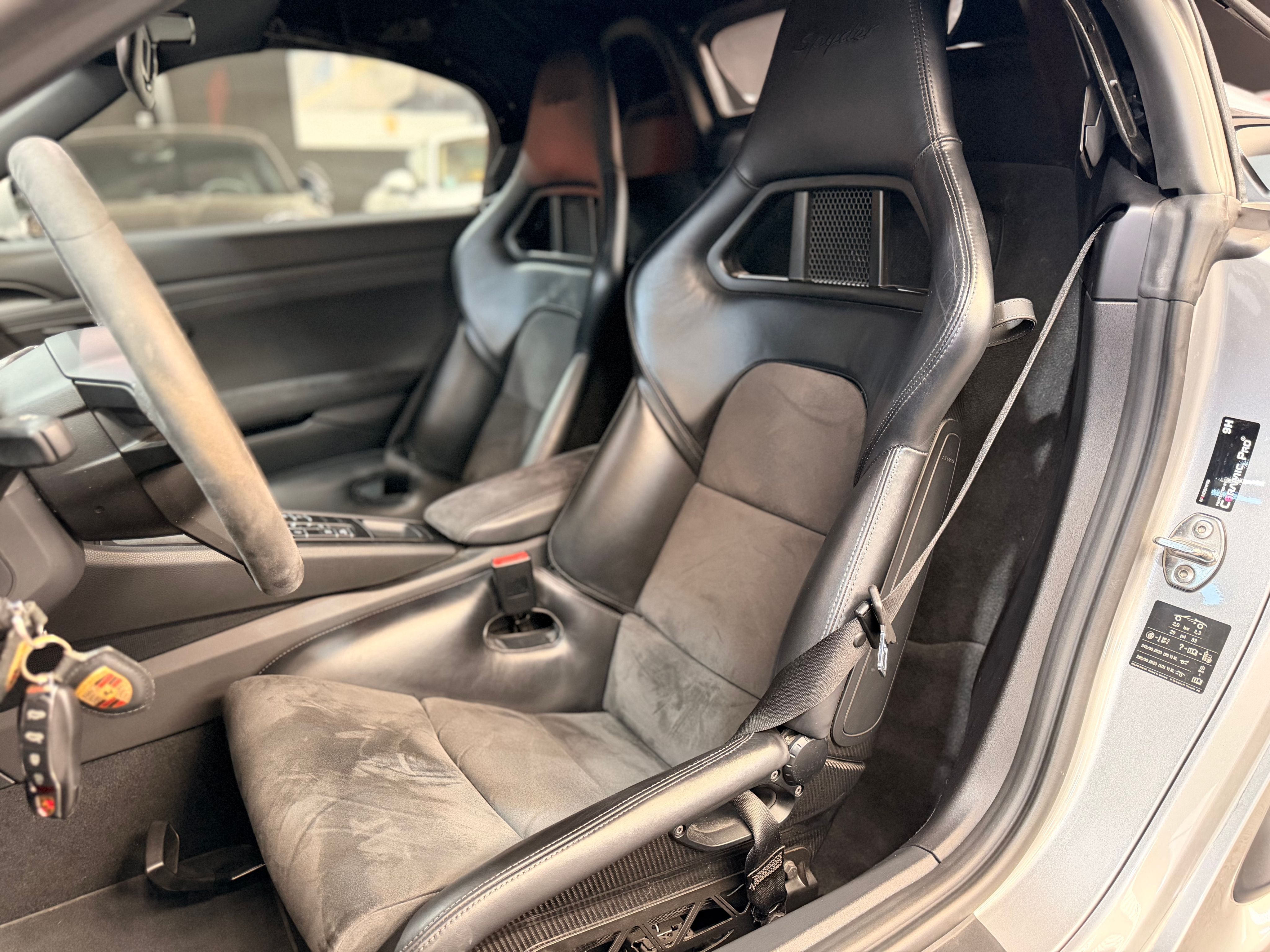 Porsche 718 Boxster Spyder 2019 — sieges (22)