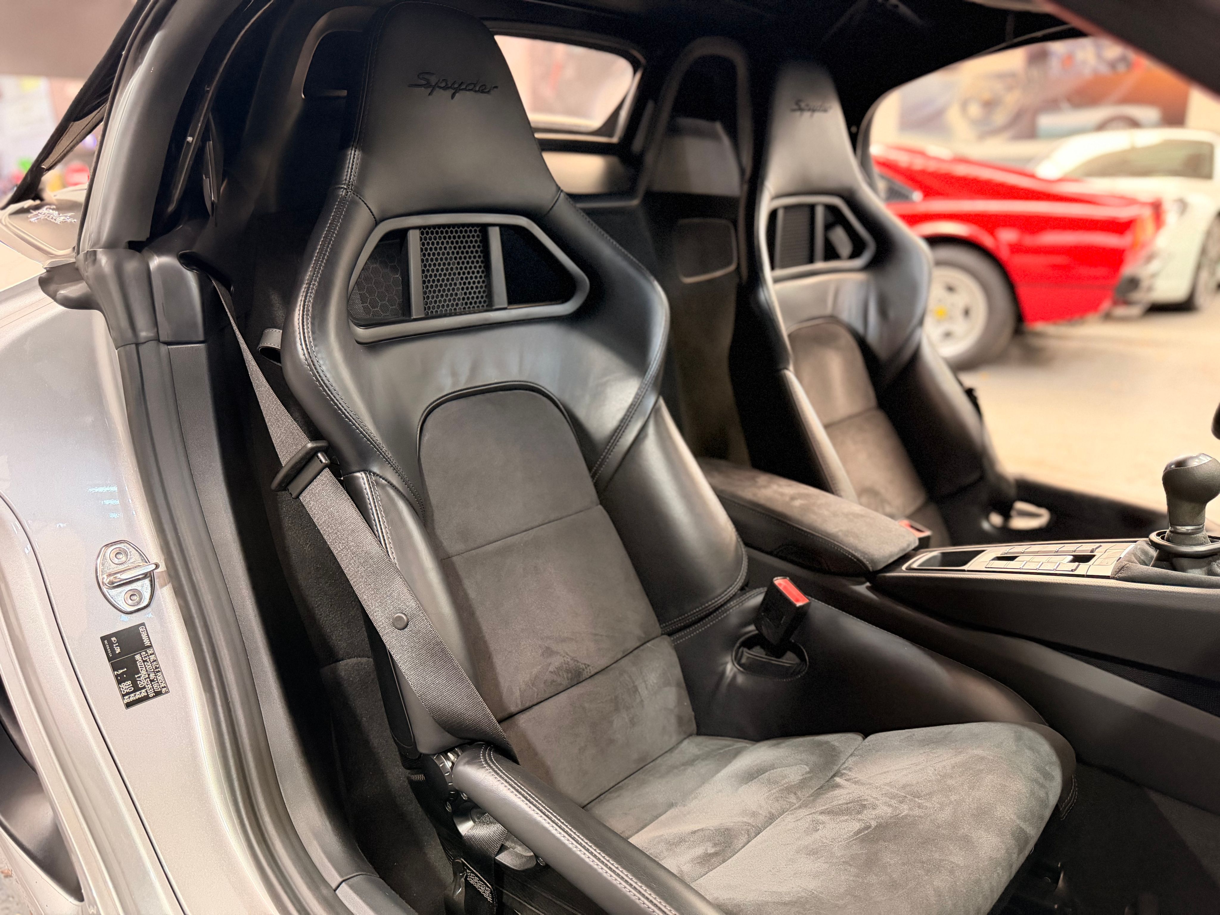 Porsche 718 Boxster Spyder 2019 — sieges (23)