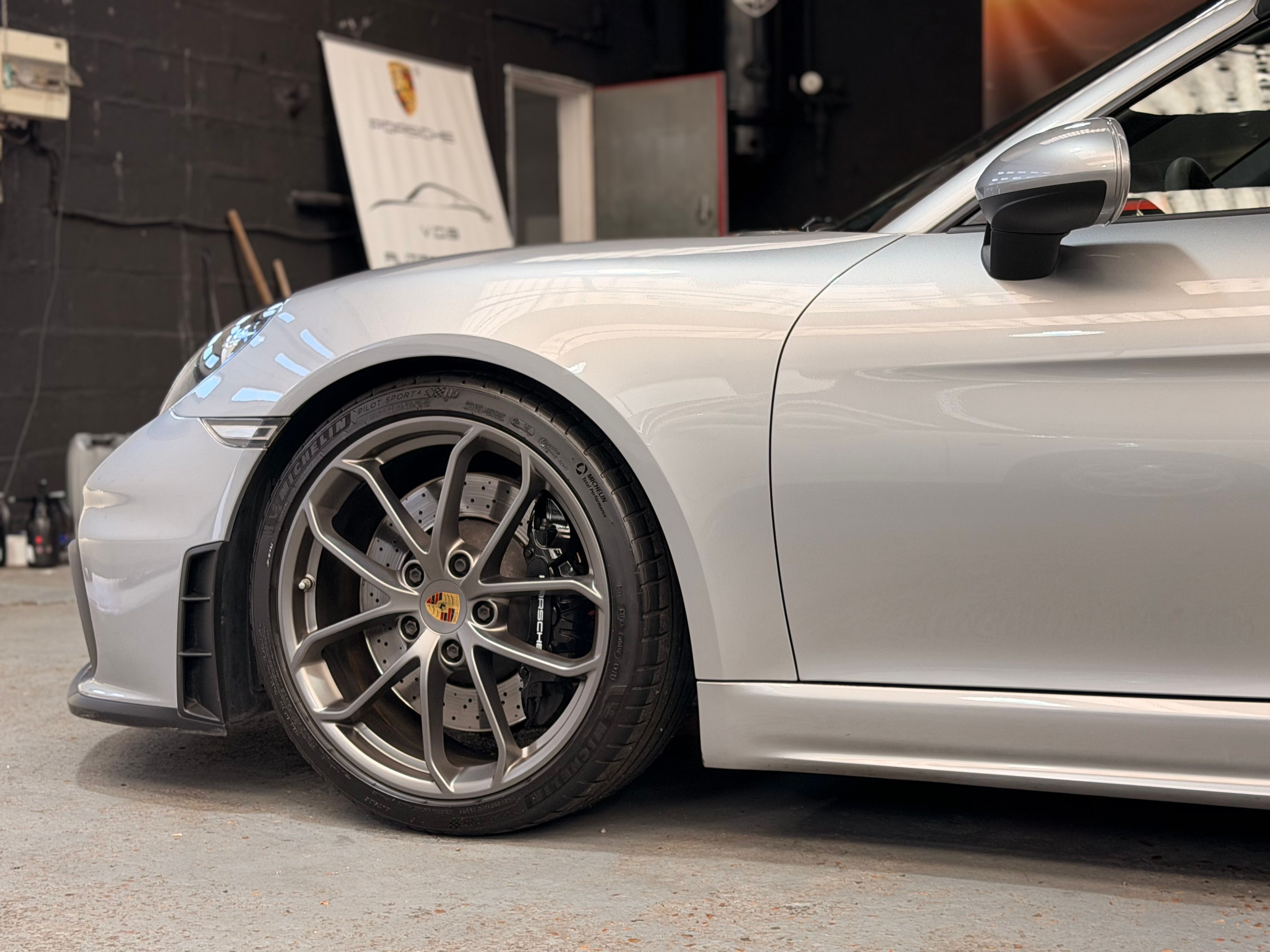 Porsche 718 Boxster Spyder 2019 — jante et pneumatique (31)