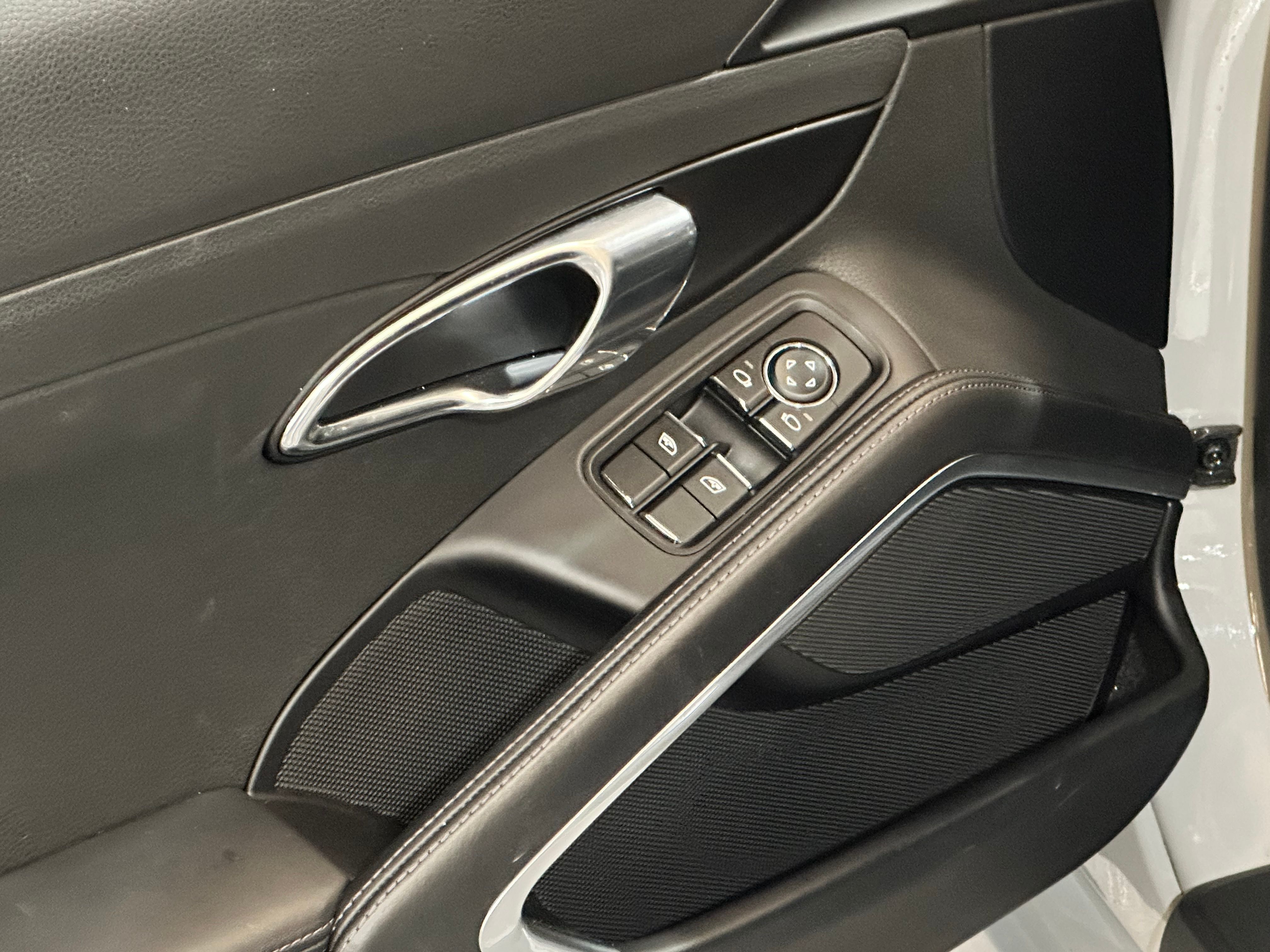 Porsche 718 Cayman 2020 — detail (46)
