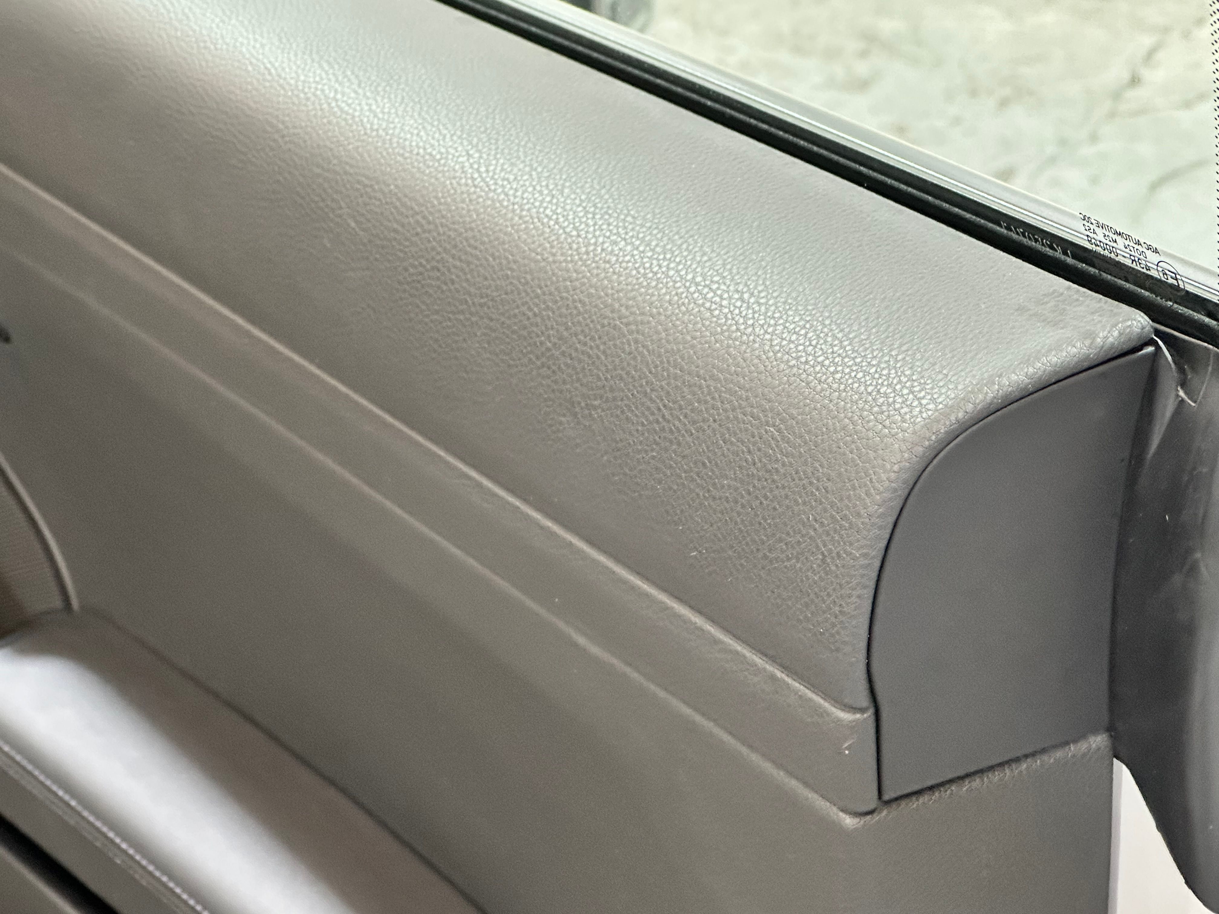 Porsche 718 Cayman 2020 — detail (48)