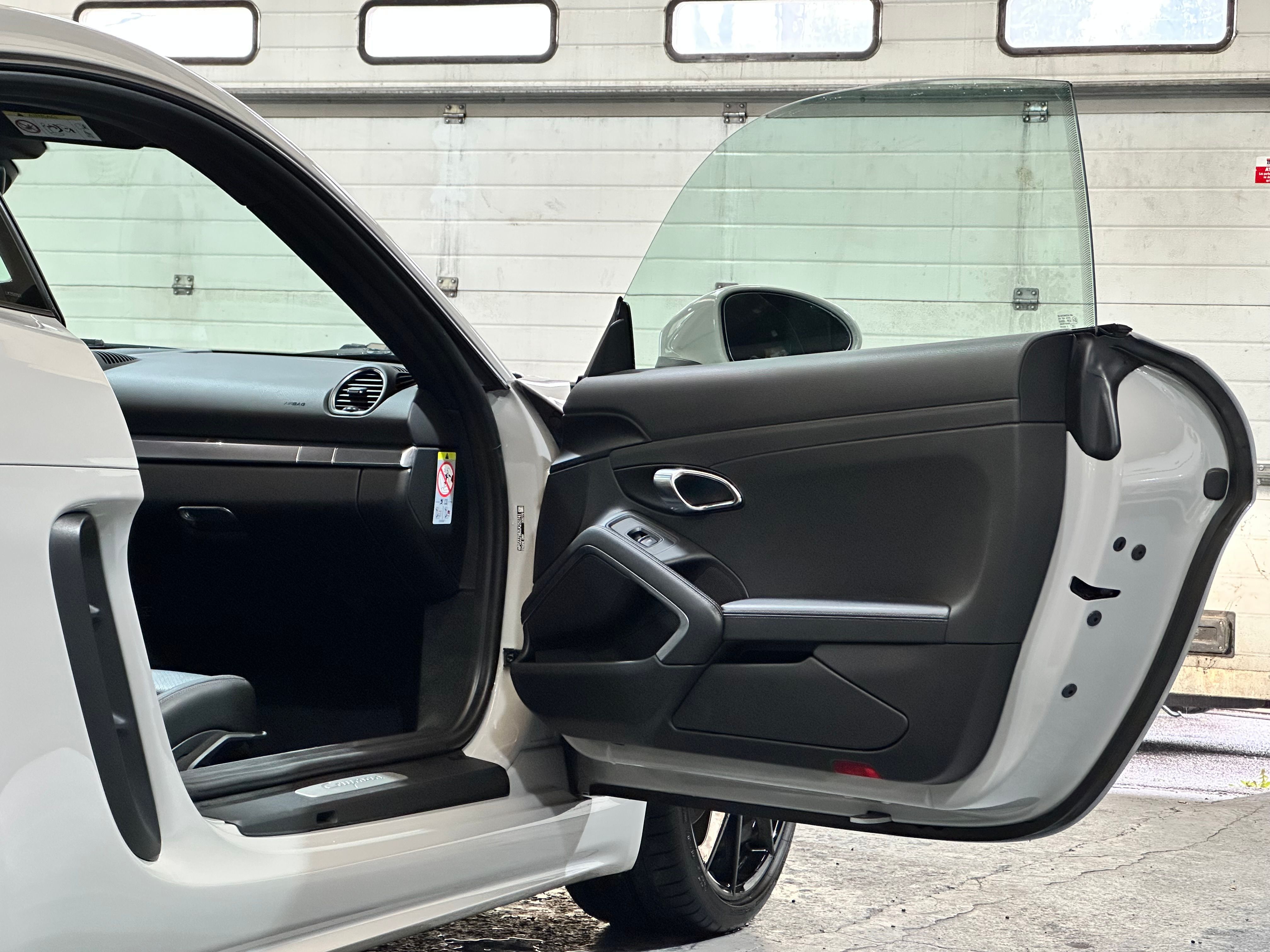 Porsche 718 Cayman 2020 — photo (50)