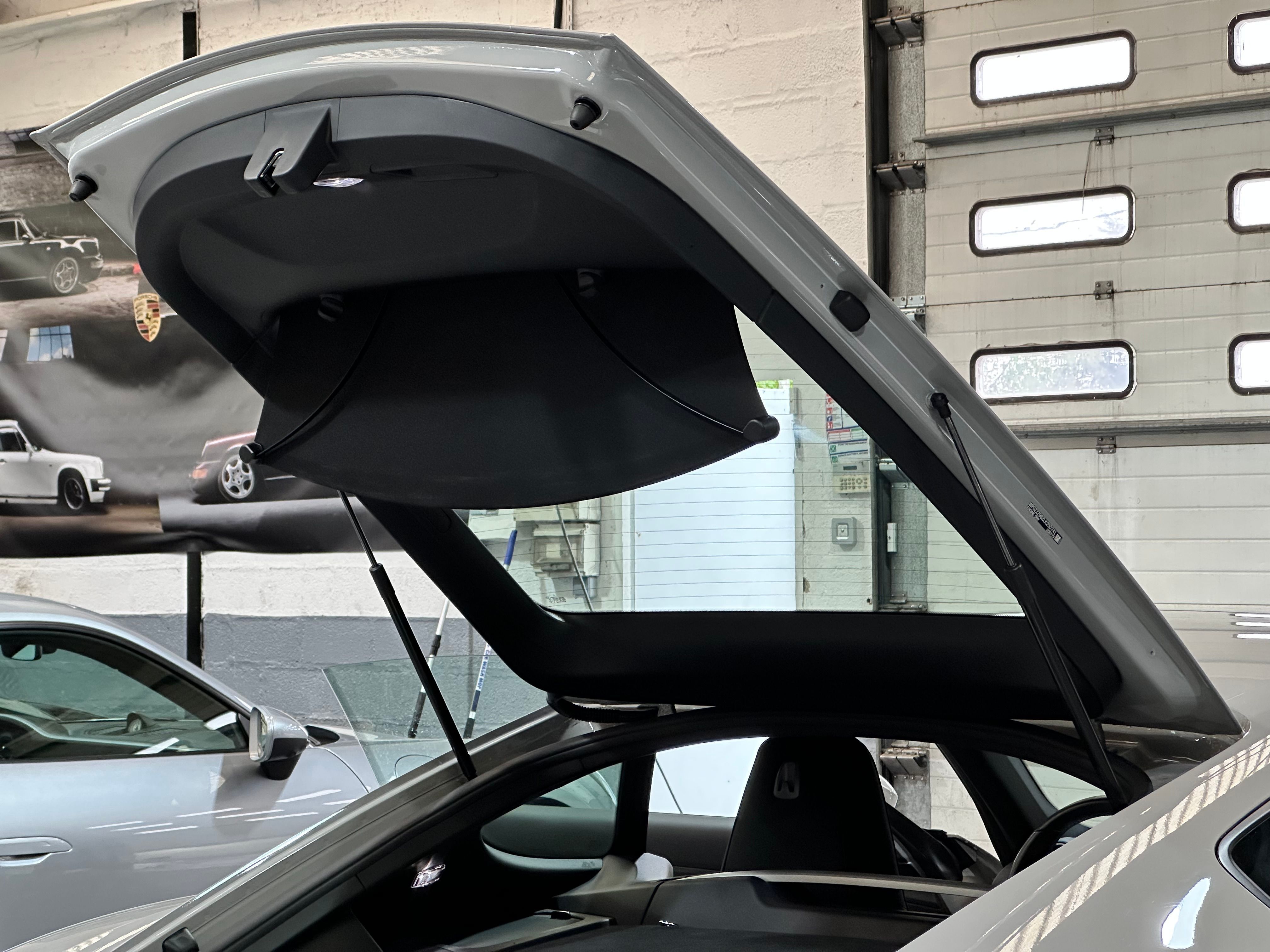 Porsche 718 Cayman 2020 — coffre (35)