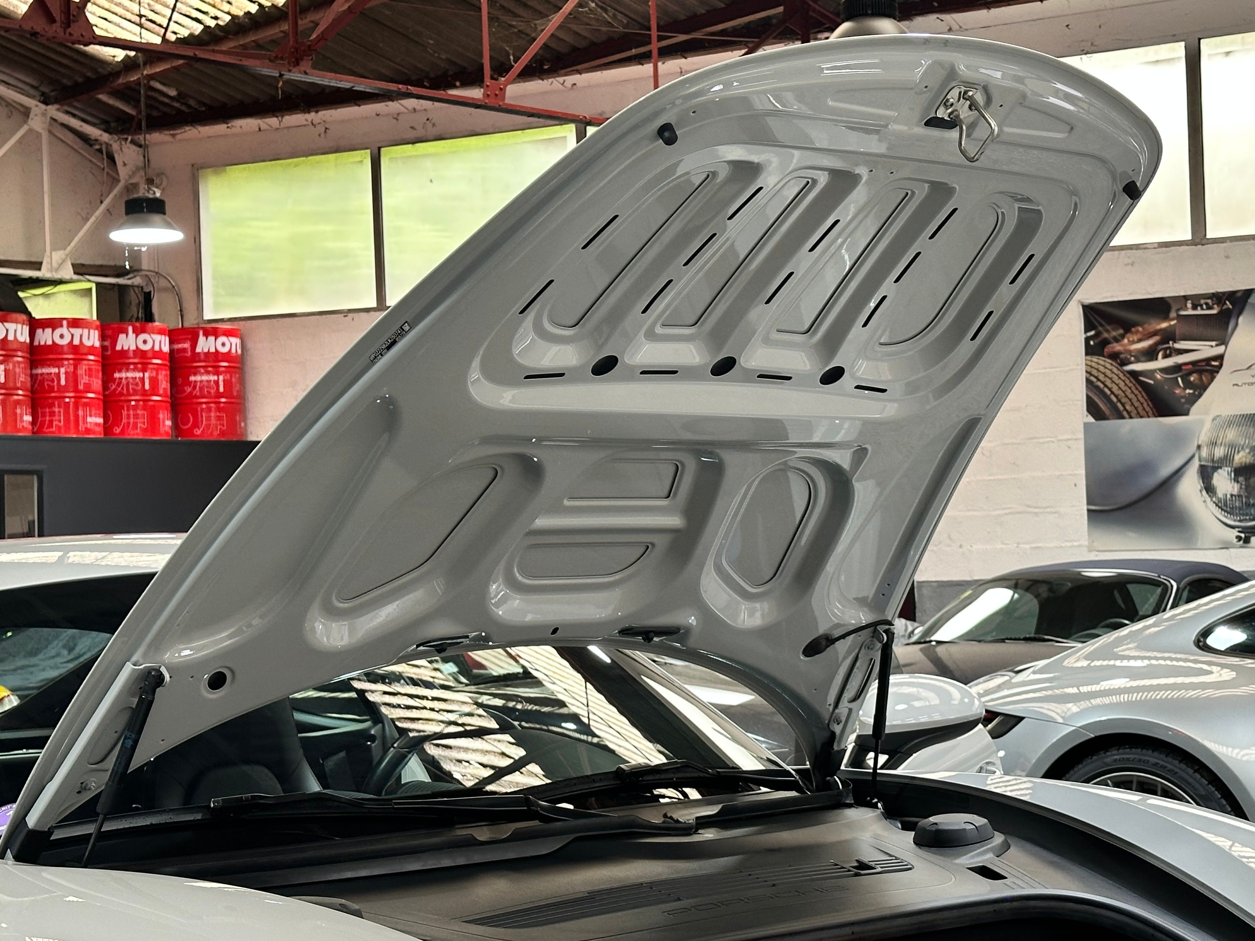 Porsche 718 Cayman 2020 — coffre (36)