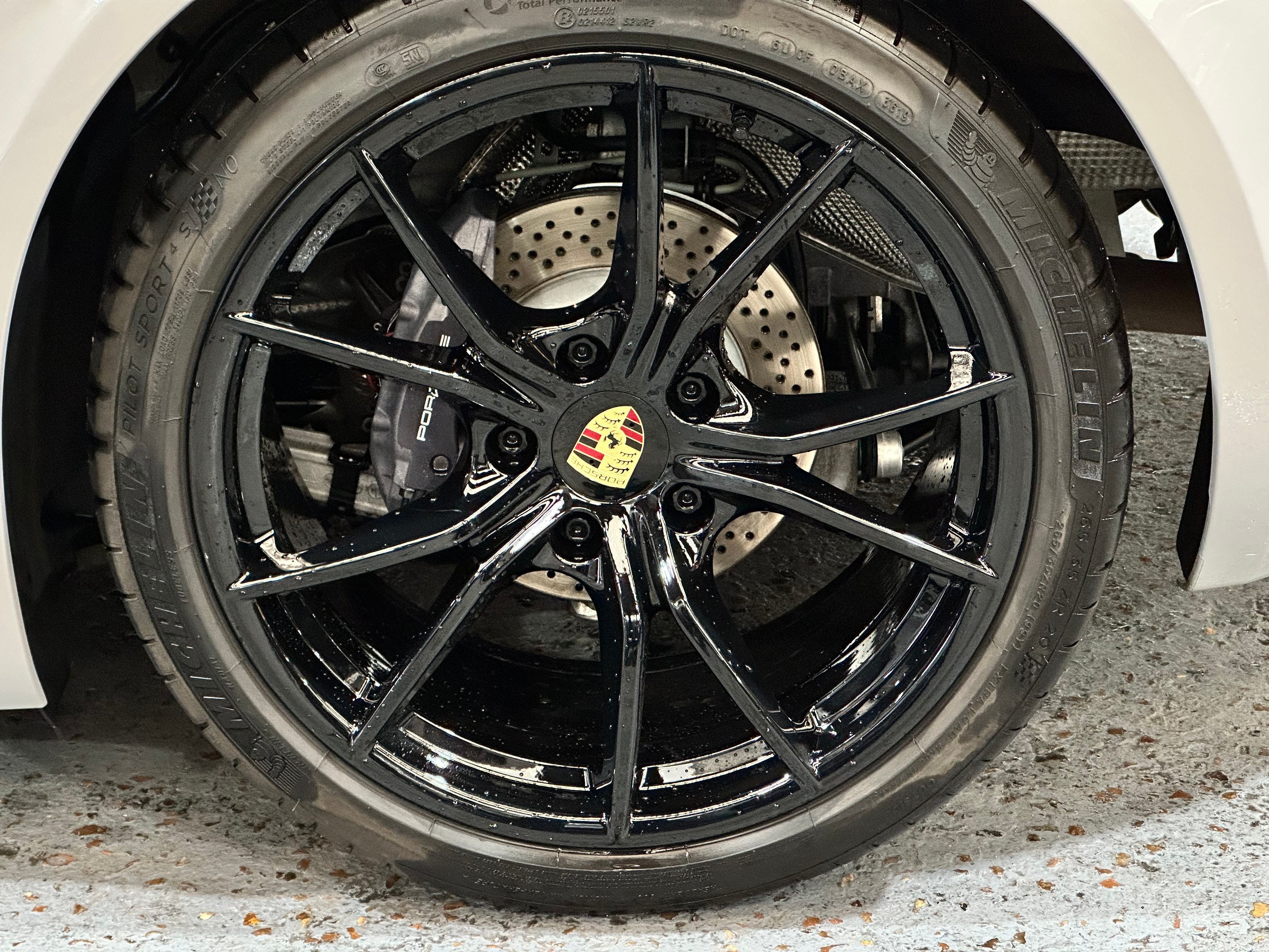 Porsche 718 Cayman 2020 — jante et pneumatique (41)