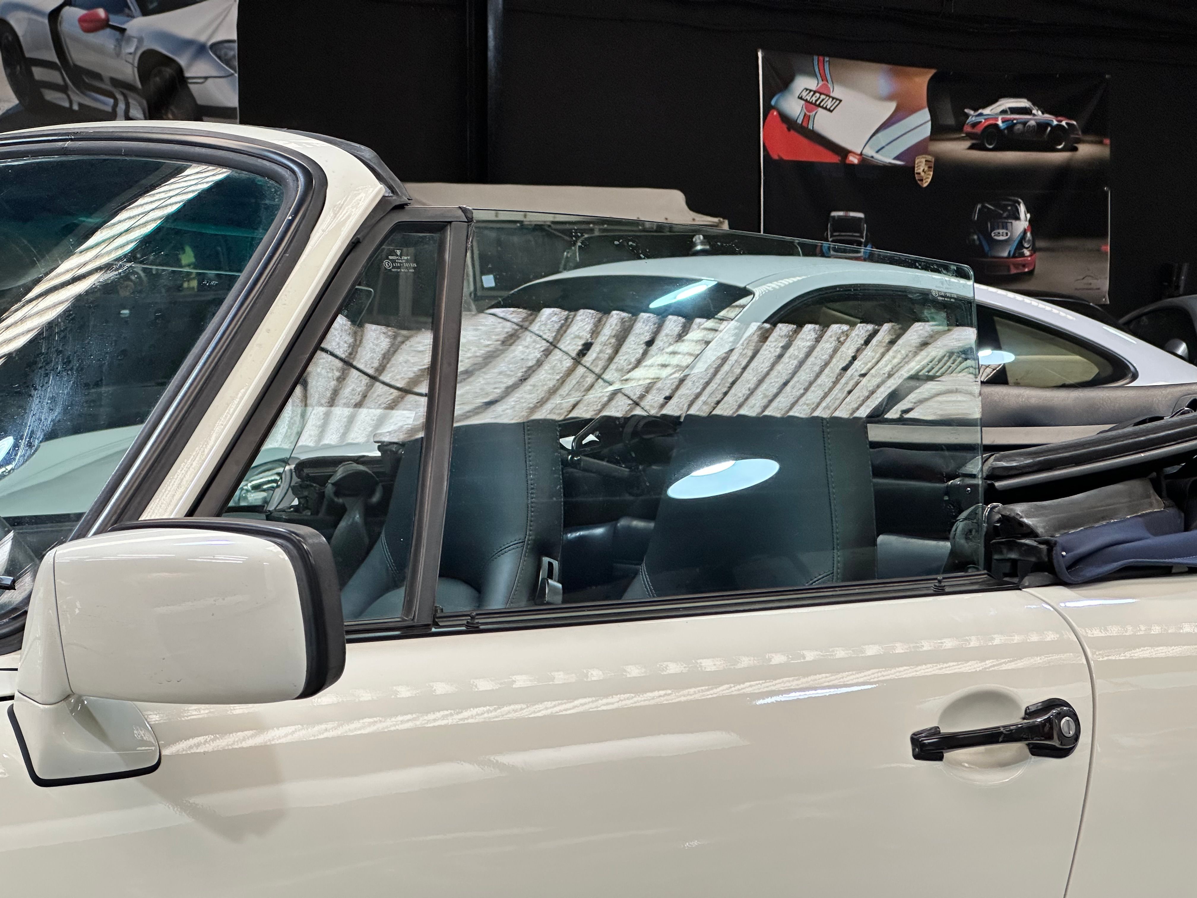 Porsche 911 Carrera Cabriolet 1986 — photo (13)