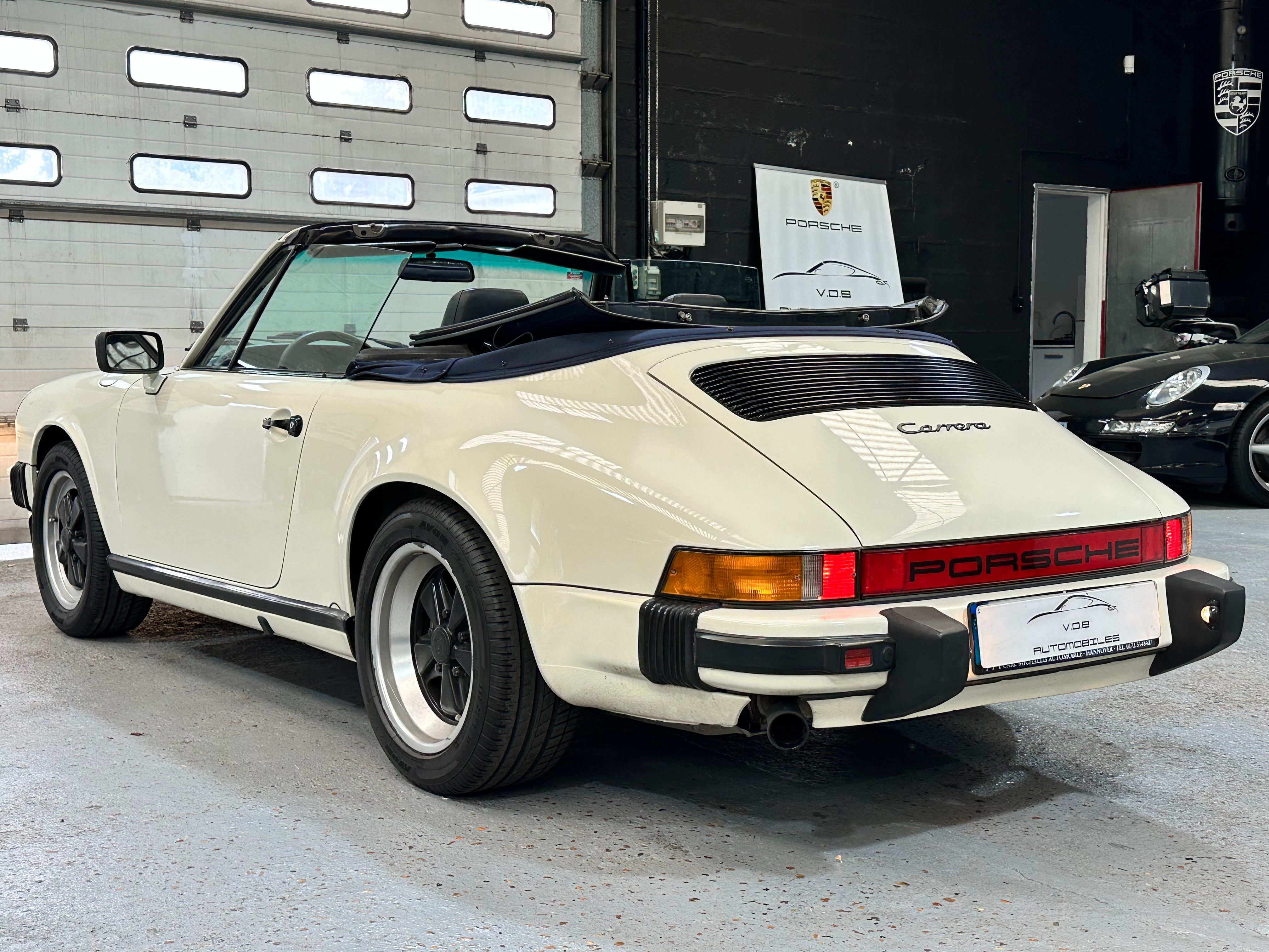 Porsche 911 Carrera Cabriolet 1986 — photo (34)