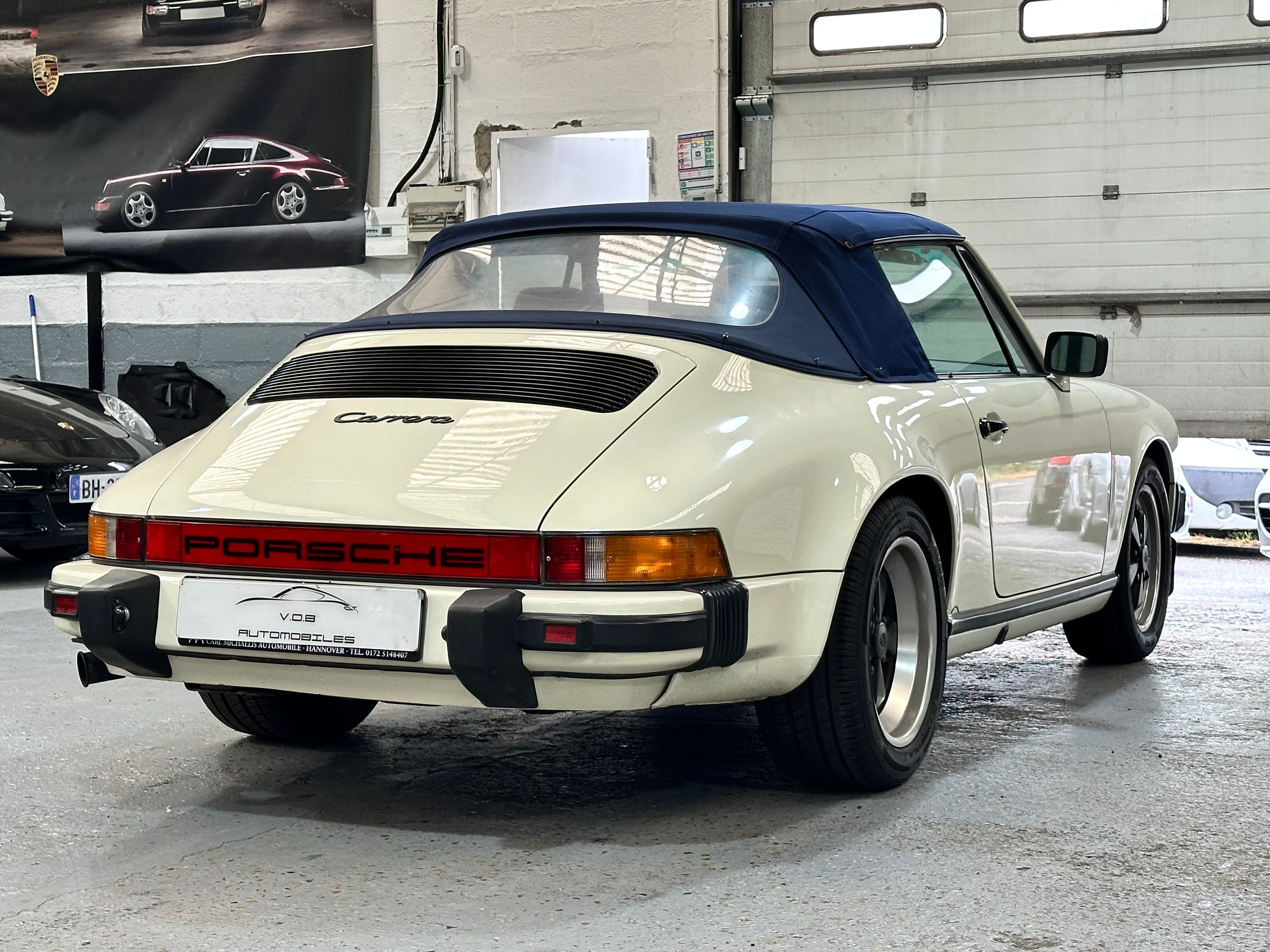Porsche 911 Carrera Cabriolet 1986 — photo (42)