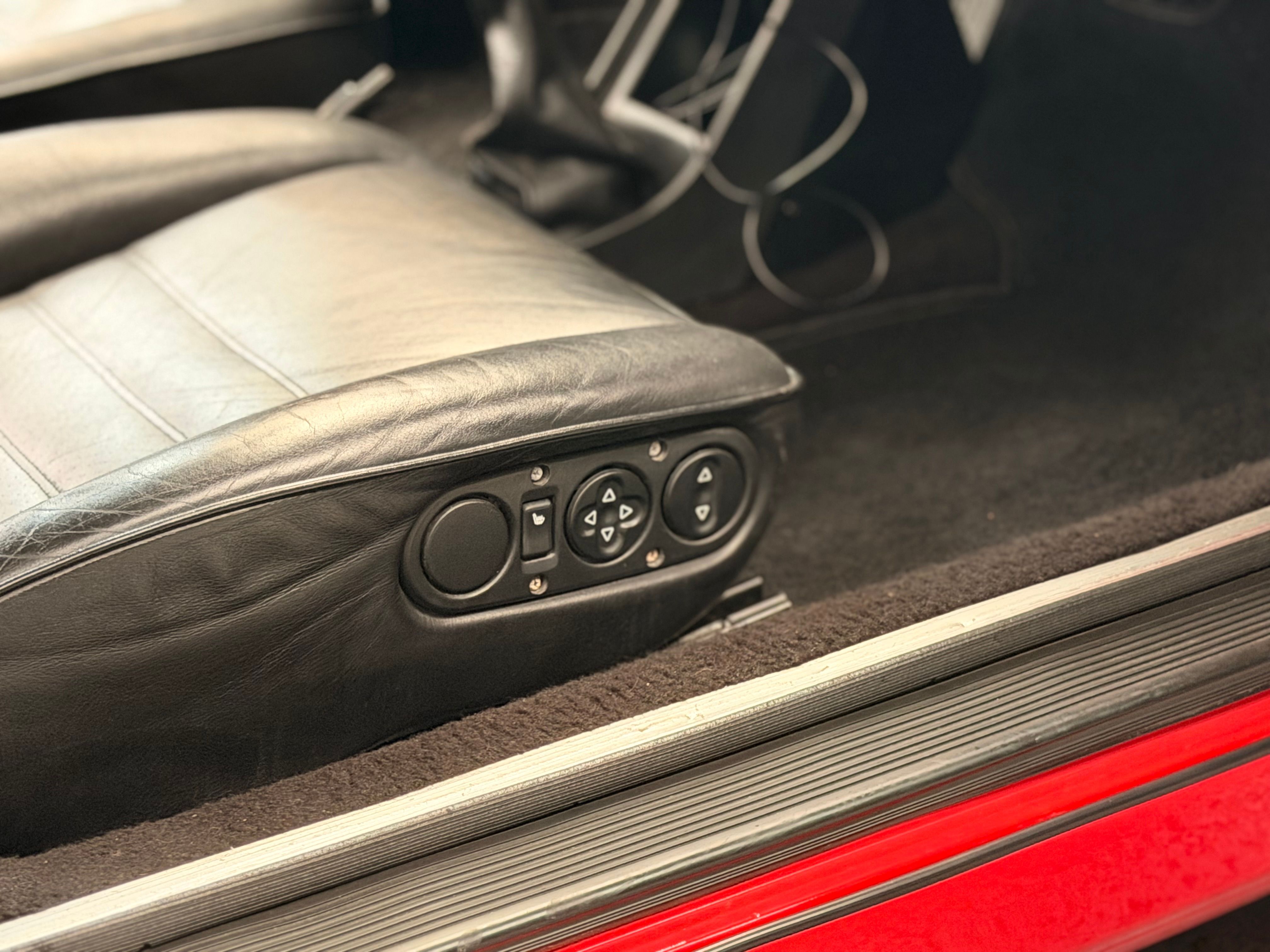 Porsche 911 Carrera Cabriolet 964 WTL Look kilometrage d origine 1985 — photo (11)
